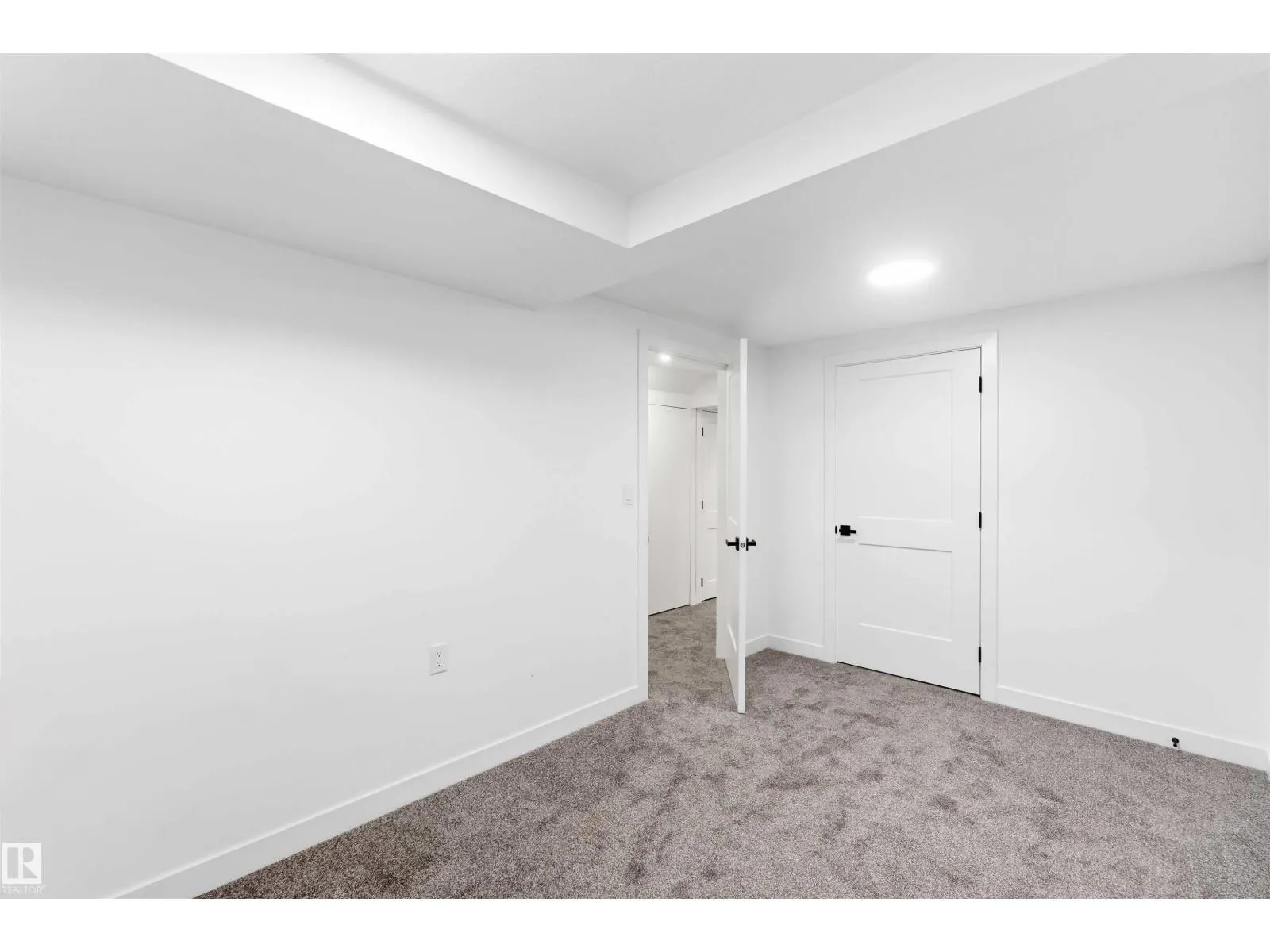 350 CLAREVIEW RD NW