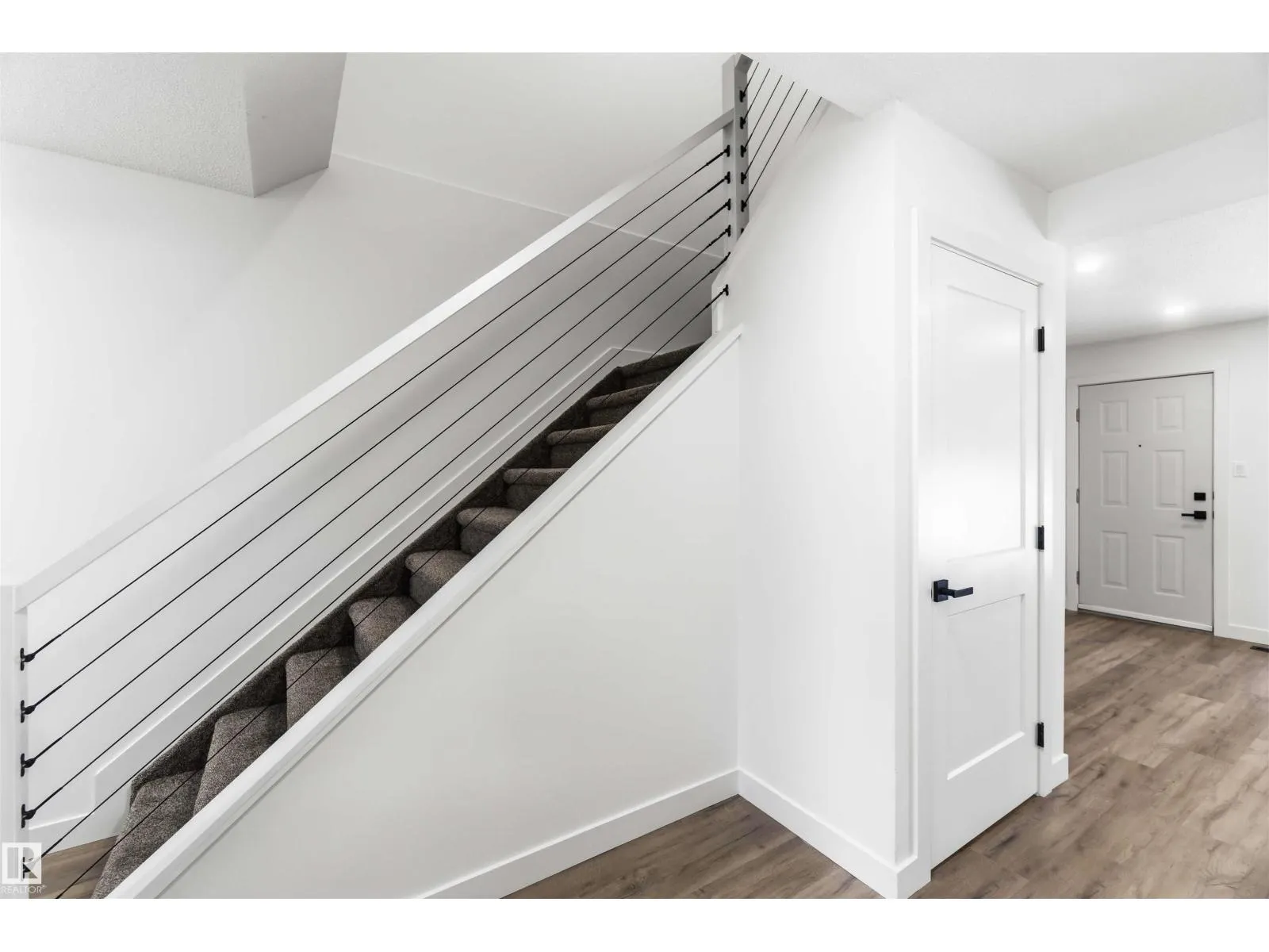 350 CLAREVIEW RD NW