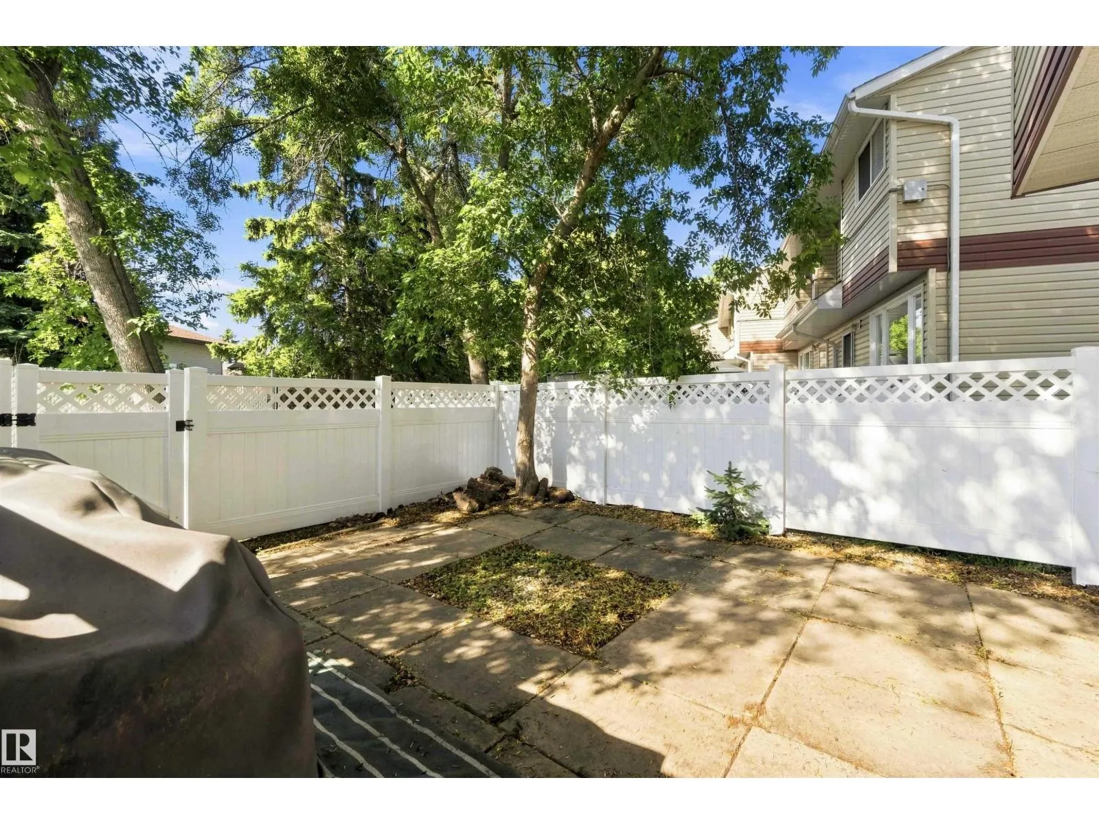 350 CLAREVIEW RD NW