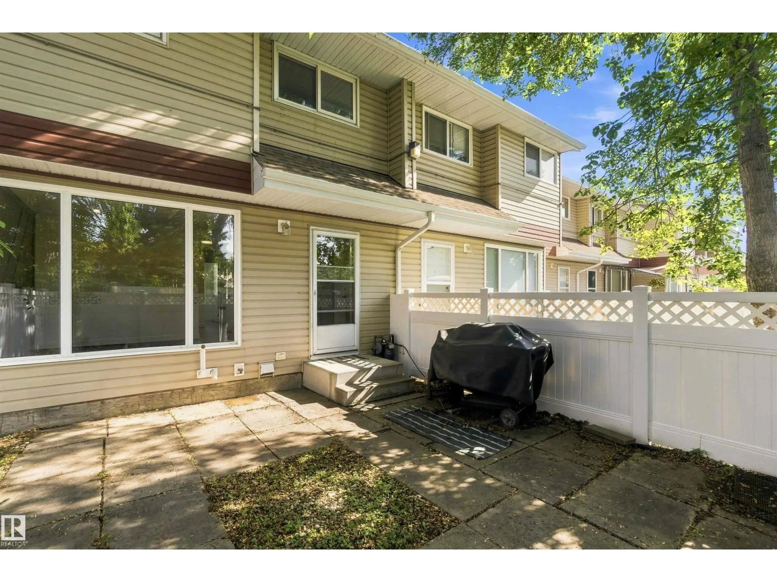 350 CLAREVIEW RD NW