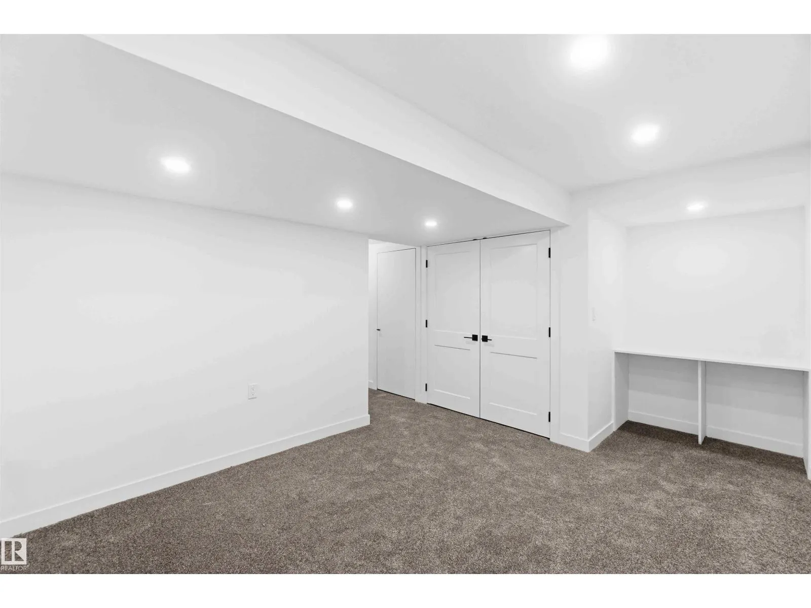 350 CLAREVIEW RD NW