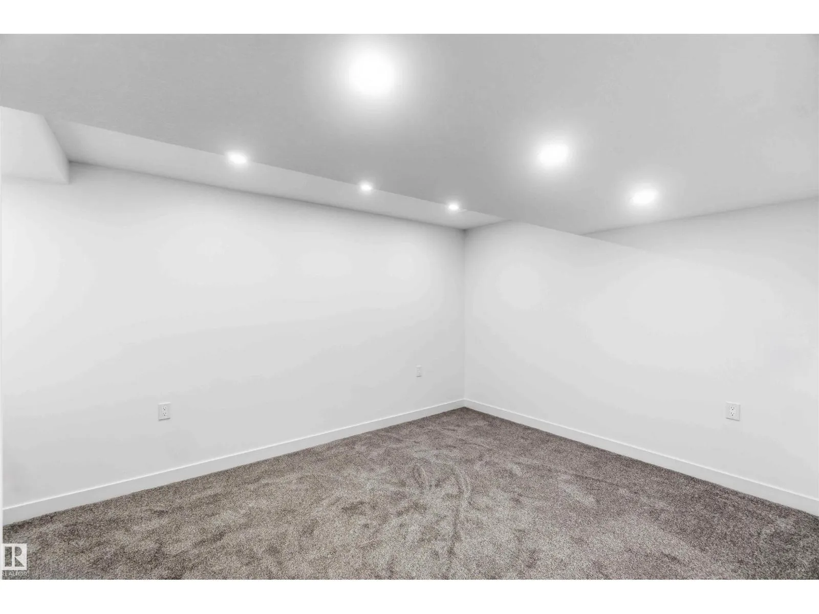 350 CLAREVIEW RD NW