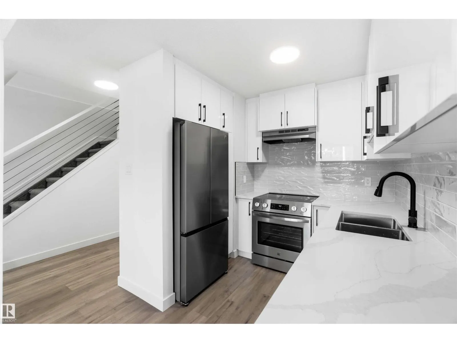 350 CLAREVIEW RD NW