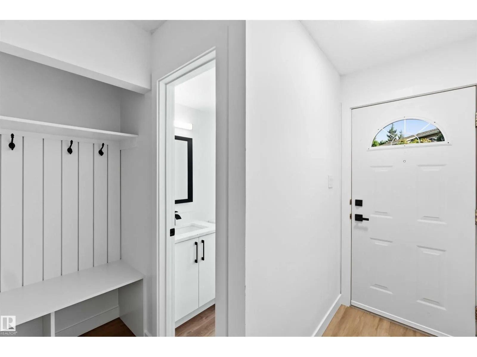 350 CLAREVIEW RD NW