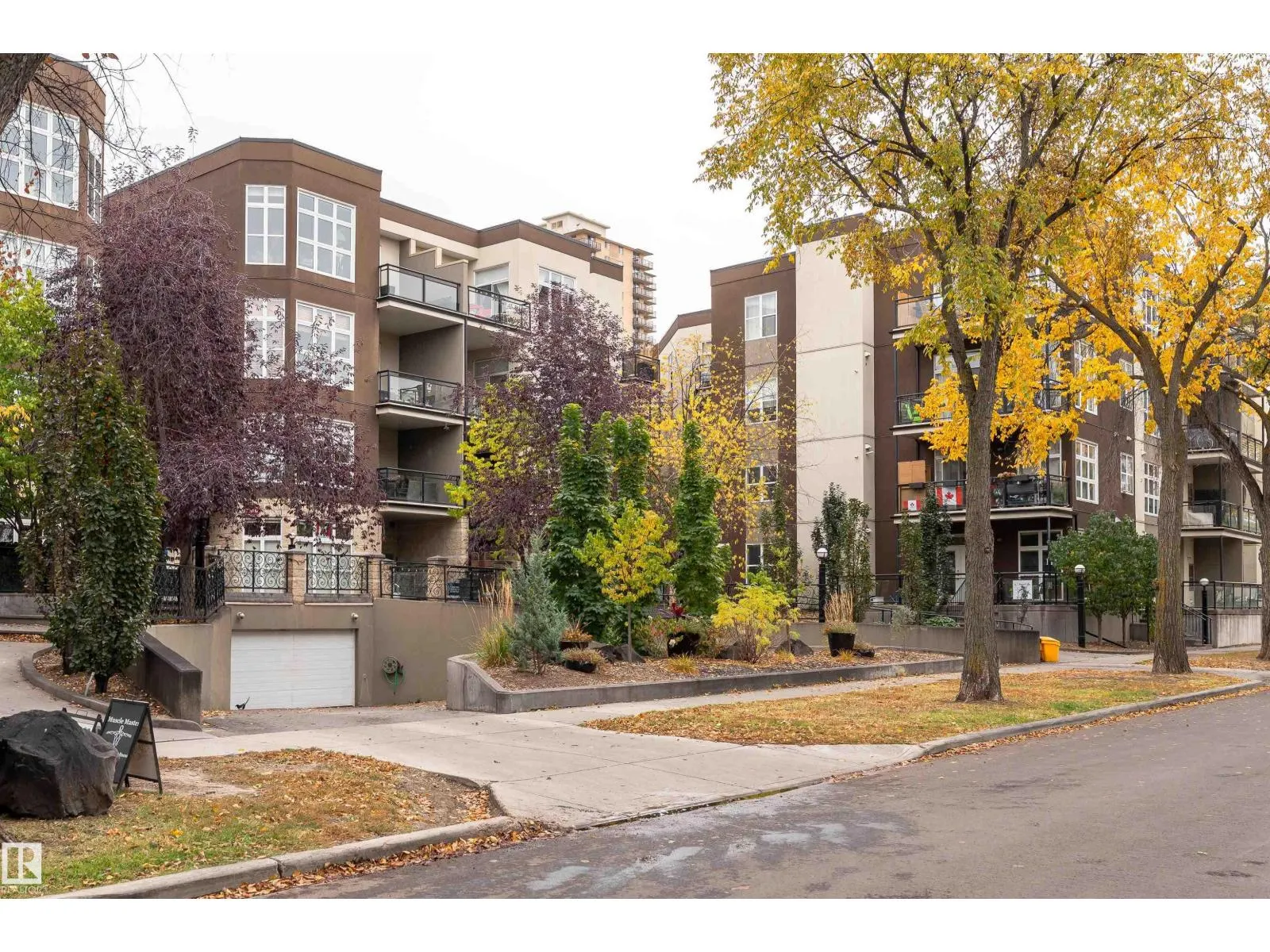 #455 10403 122 ST NW
