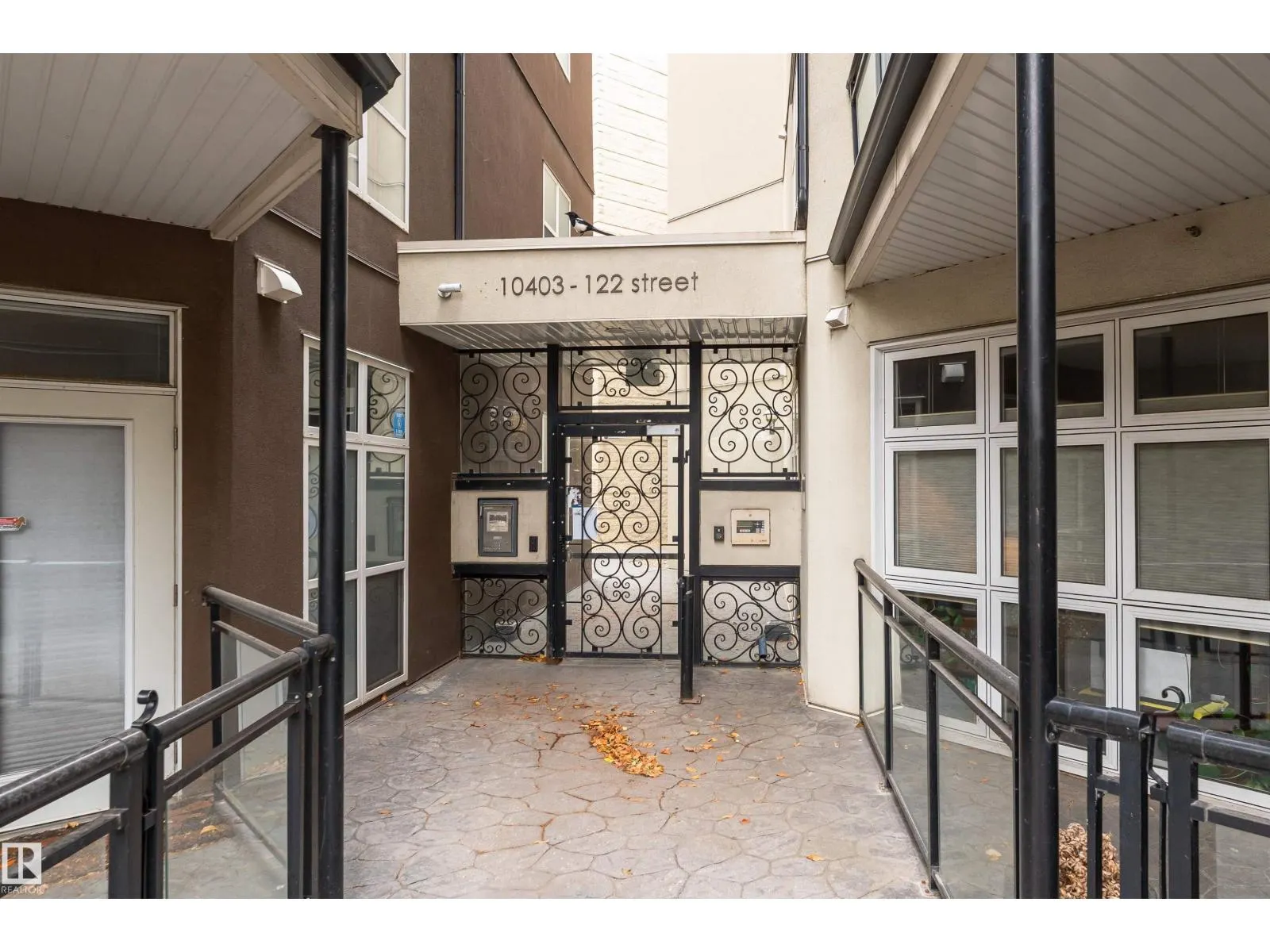 #455 10403 122 ST NW