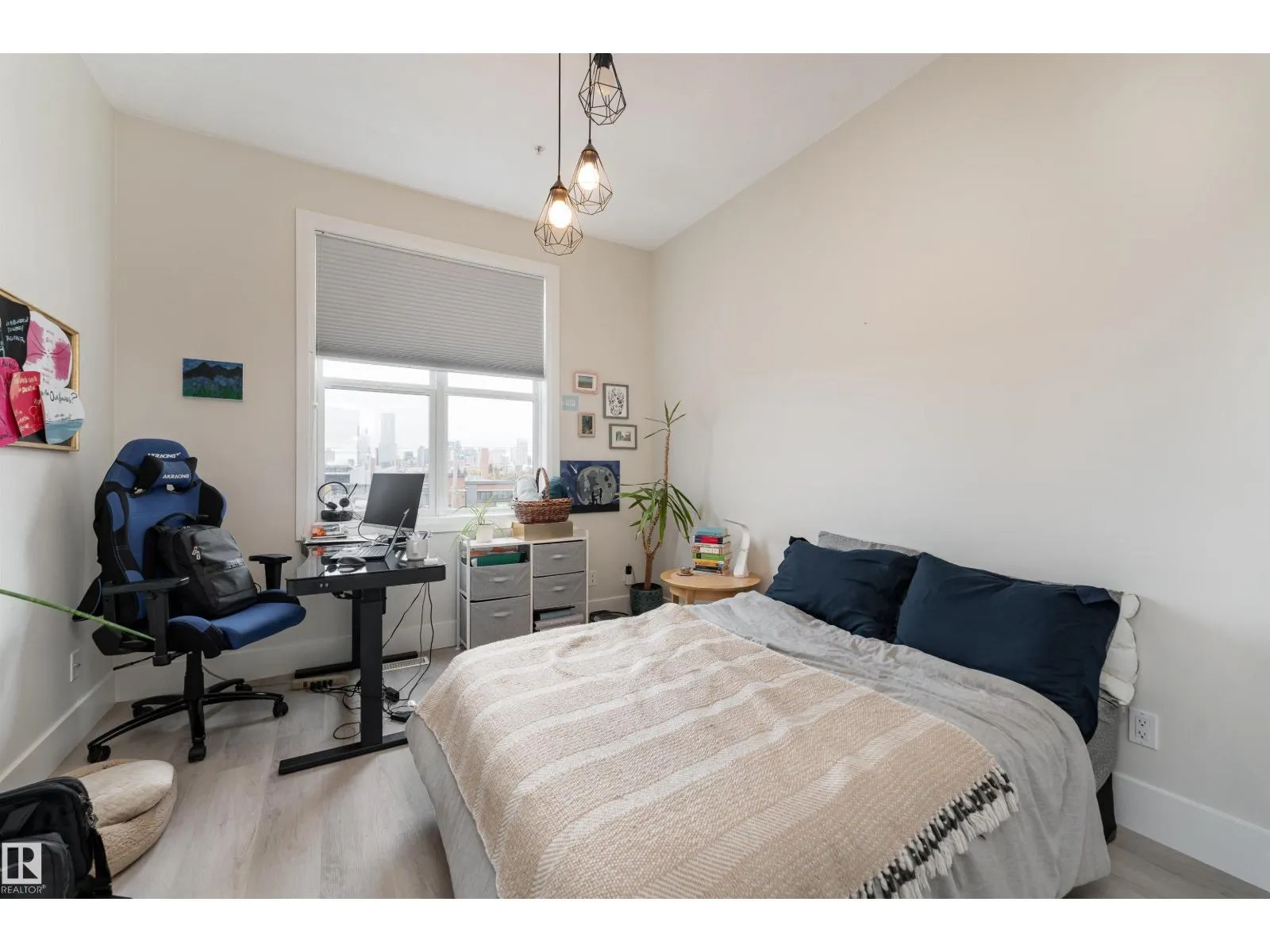 #455 10403 122 ST NW