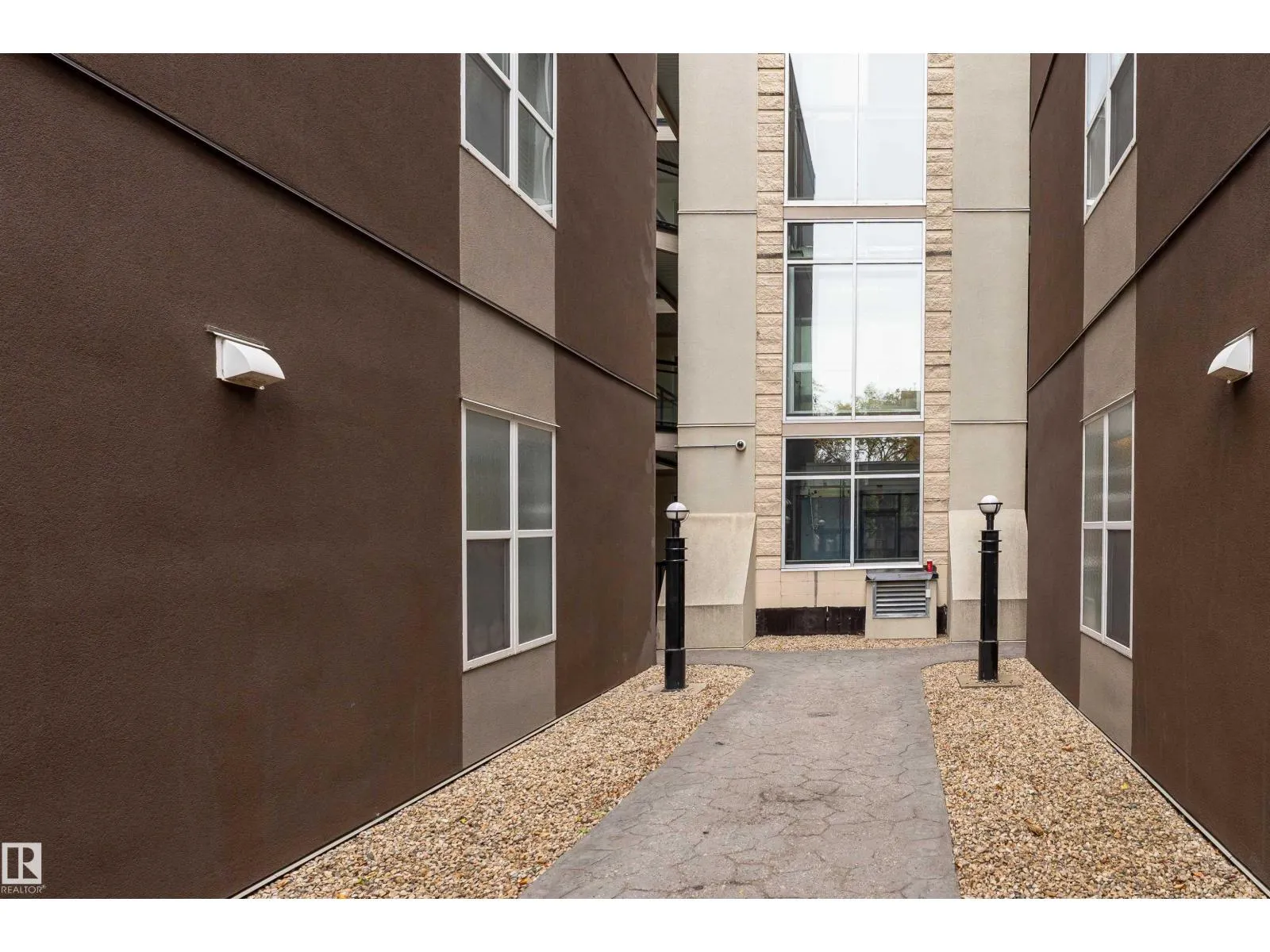 #455 10403 122 ST NW