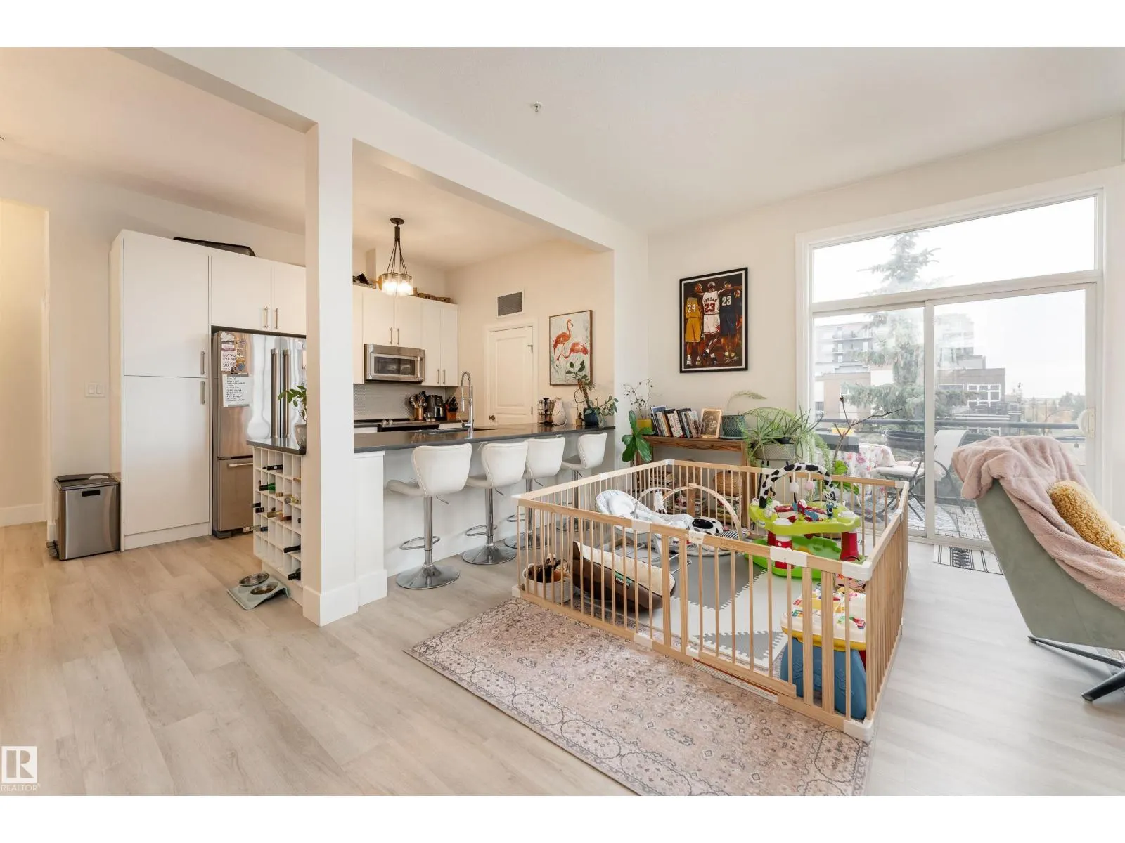 #455 10403 122 ST NW