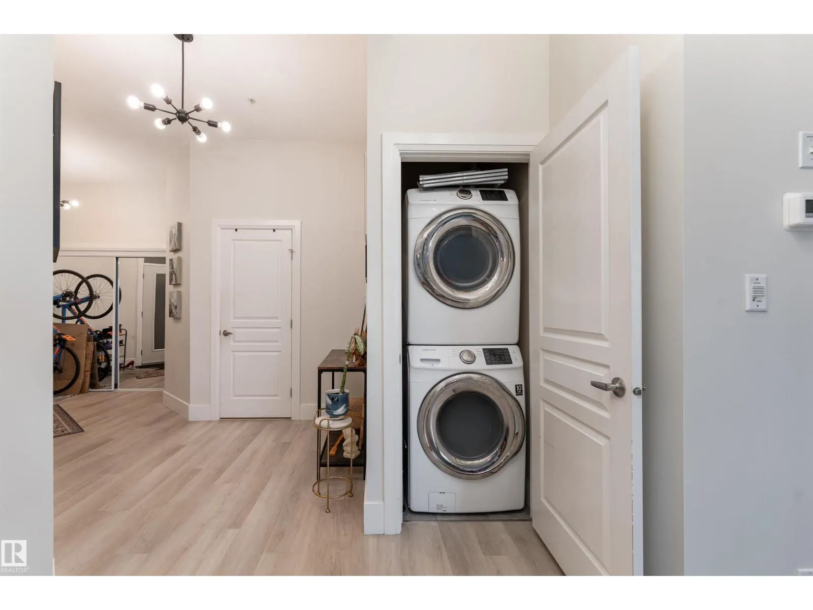 #455 10403 122 ST NW