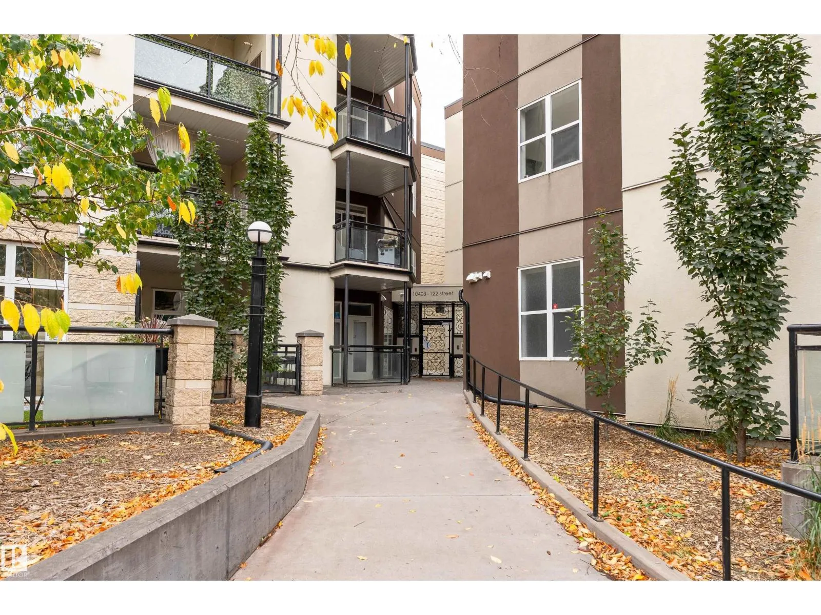#455 10403 122 ST NW