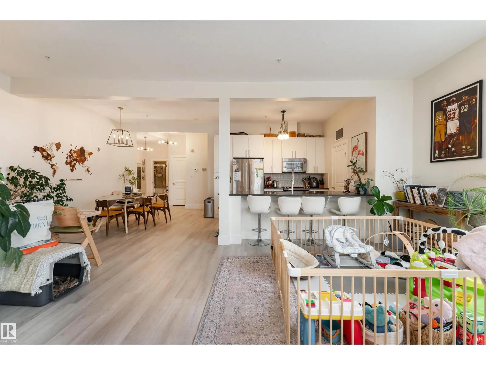 #455 10403 122 ST NW