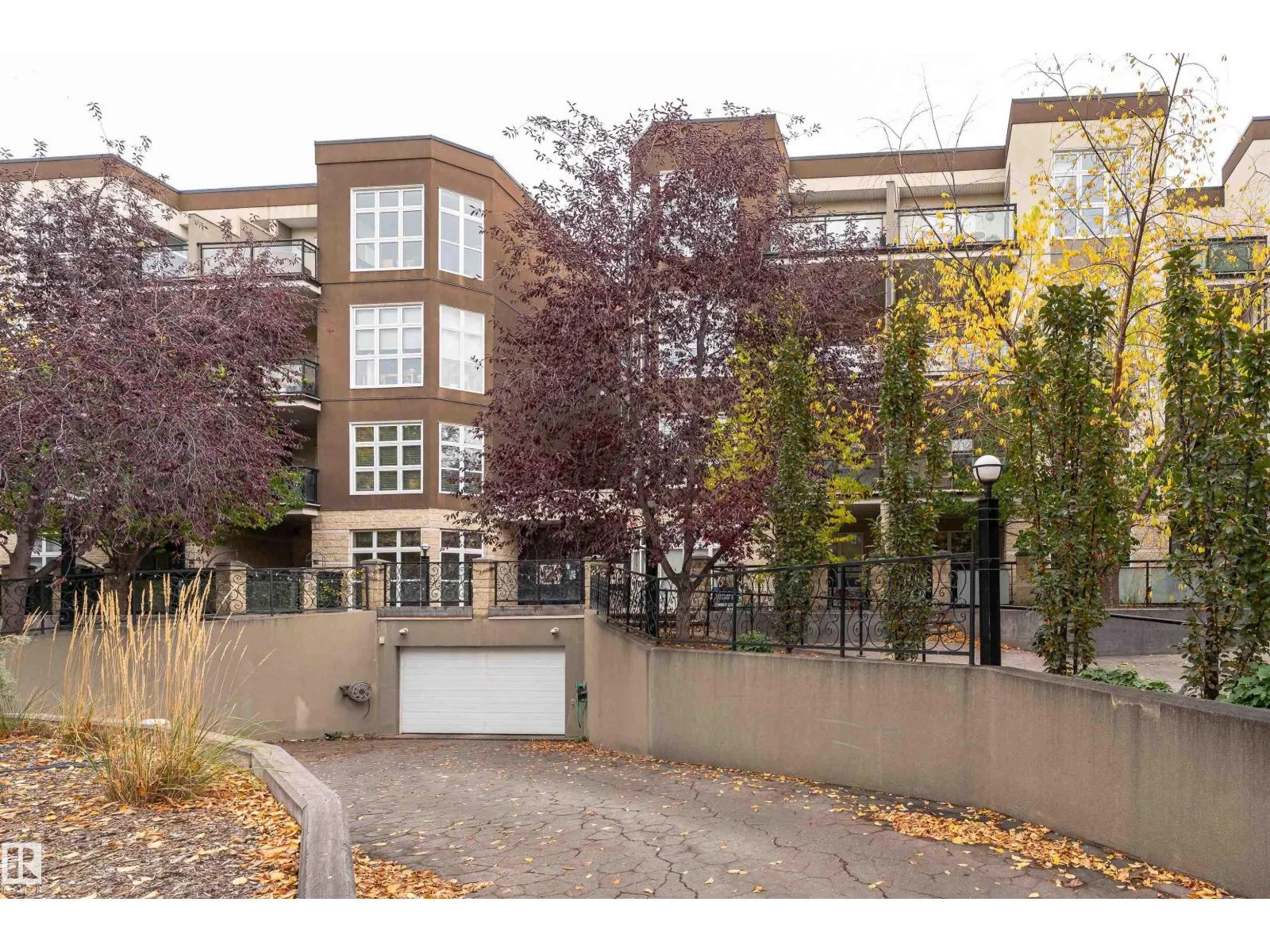 #455 10403 122 ST NW