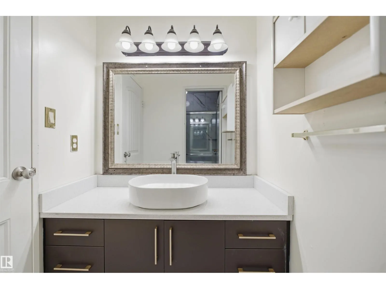7J Garden Grove NW