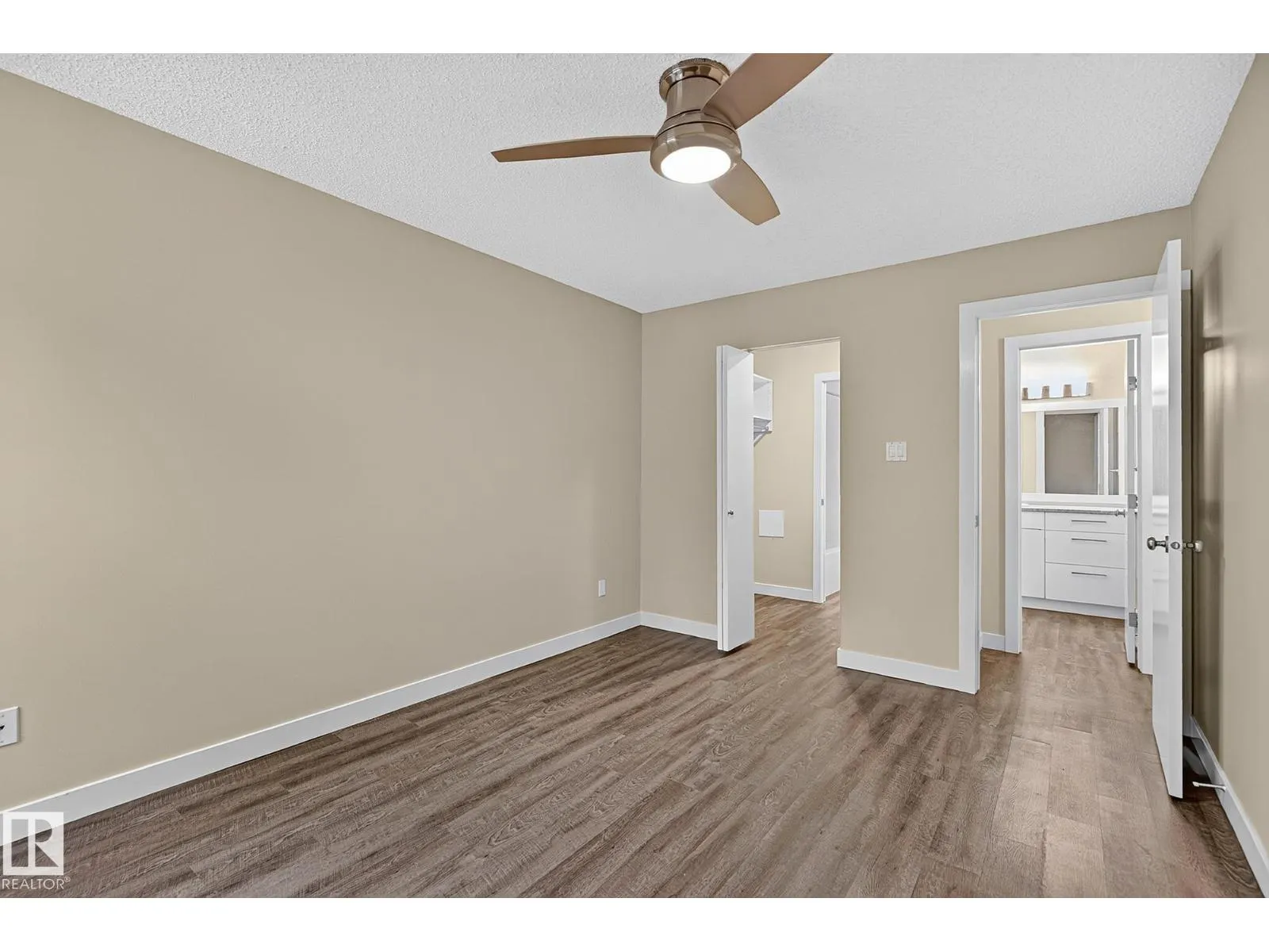 #12 2115 118 ST NW