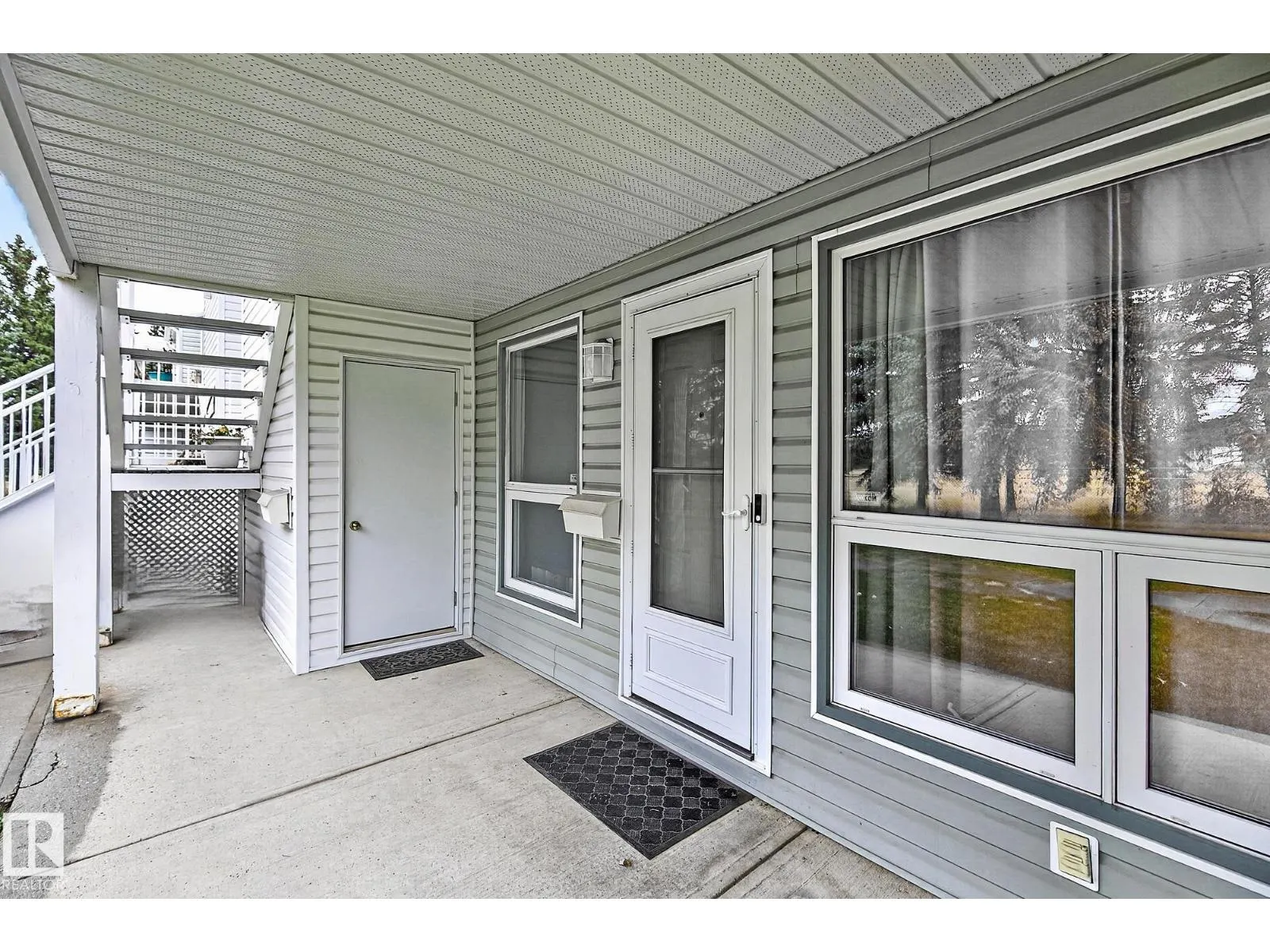 #12 2115 118 ST NW