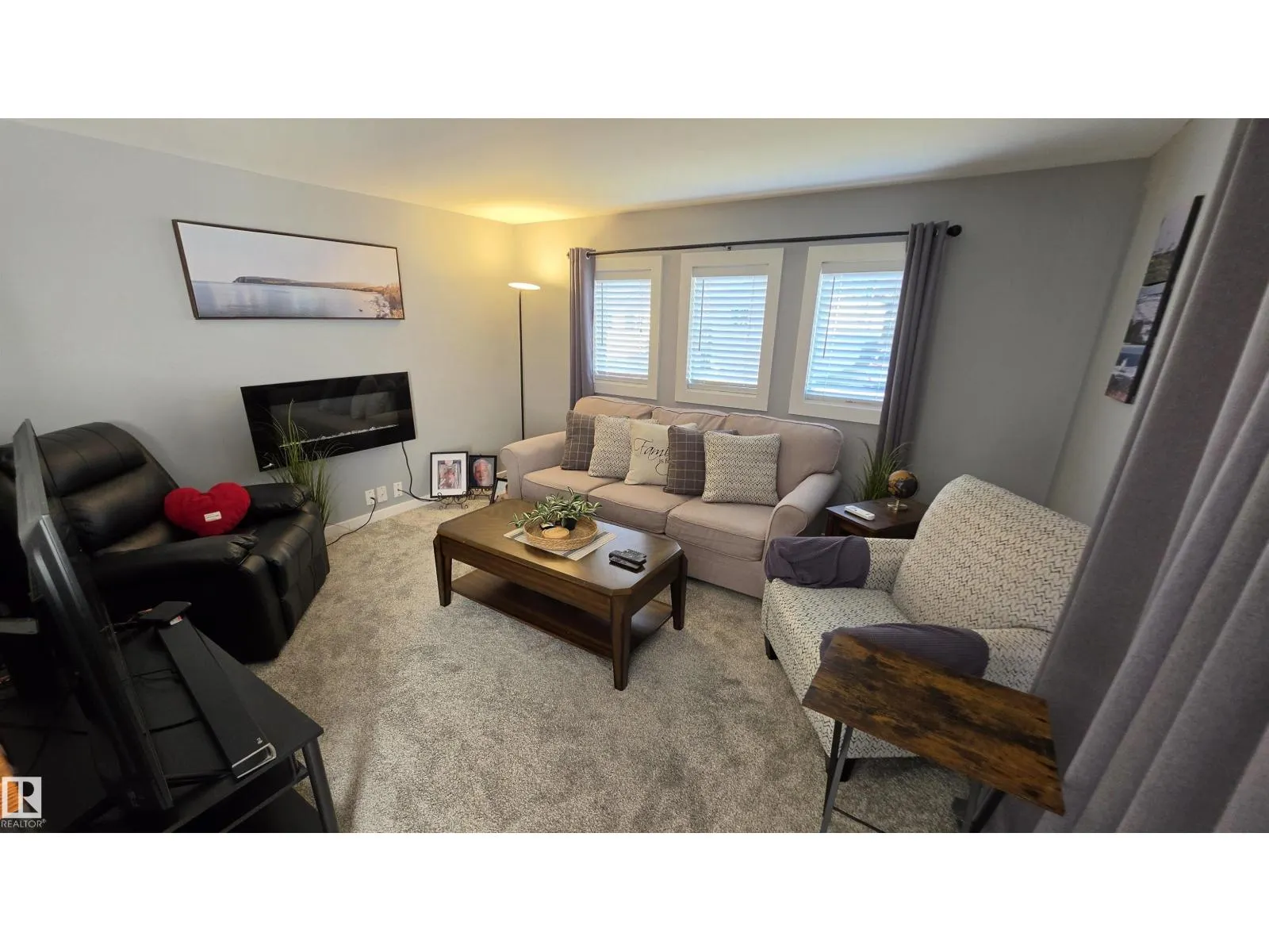 461 Westview CL NW NW