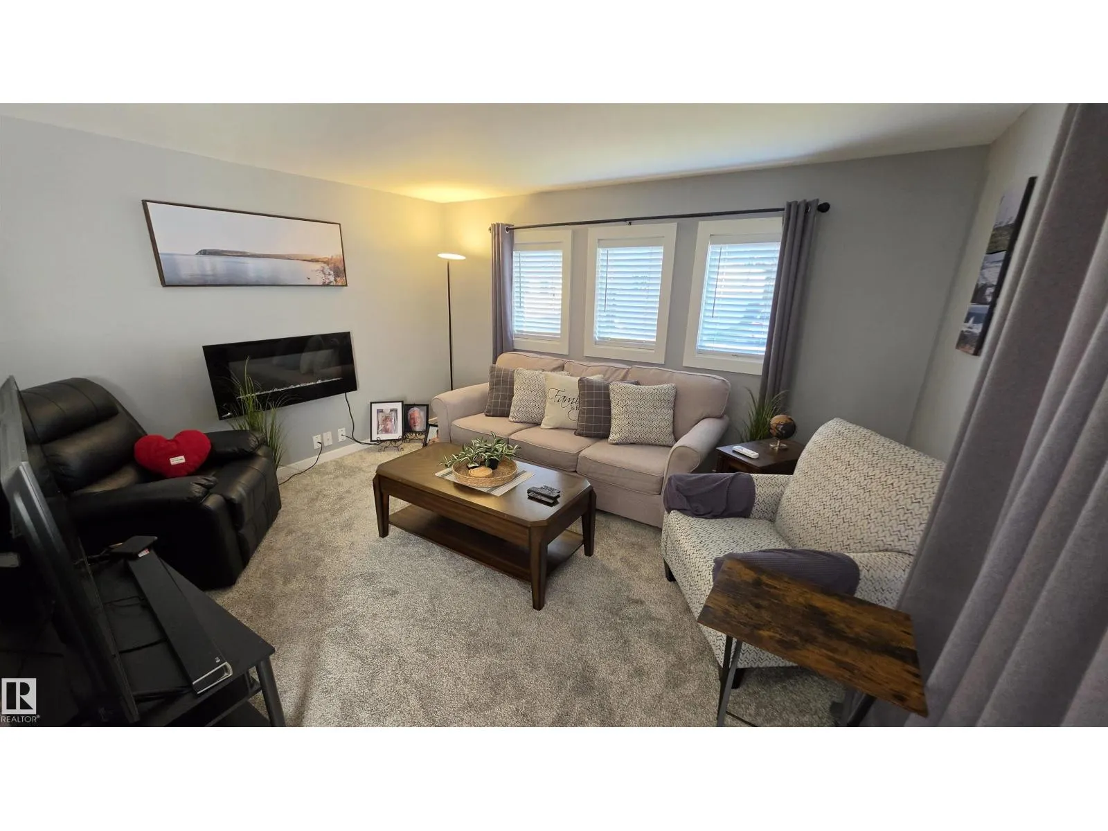 461 Westview CL NW NW