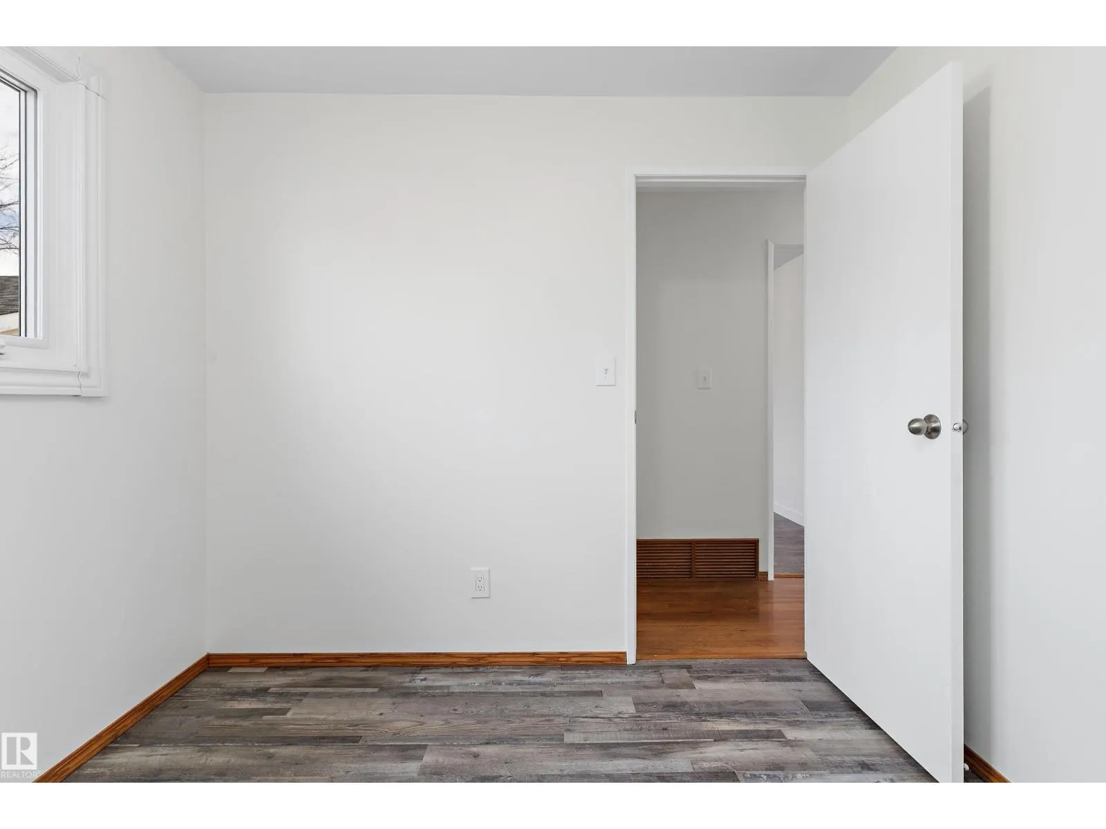 156 DUNLUCE RD NW