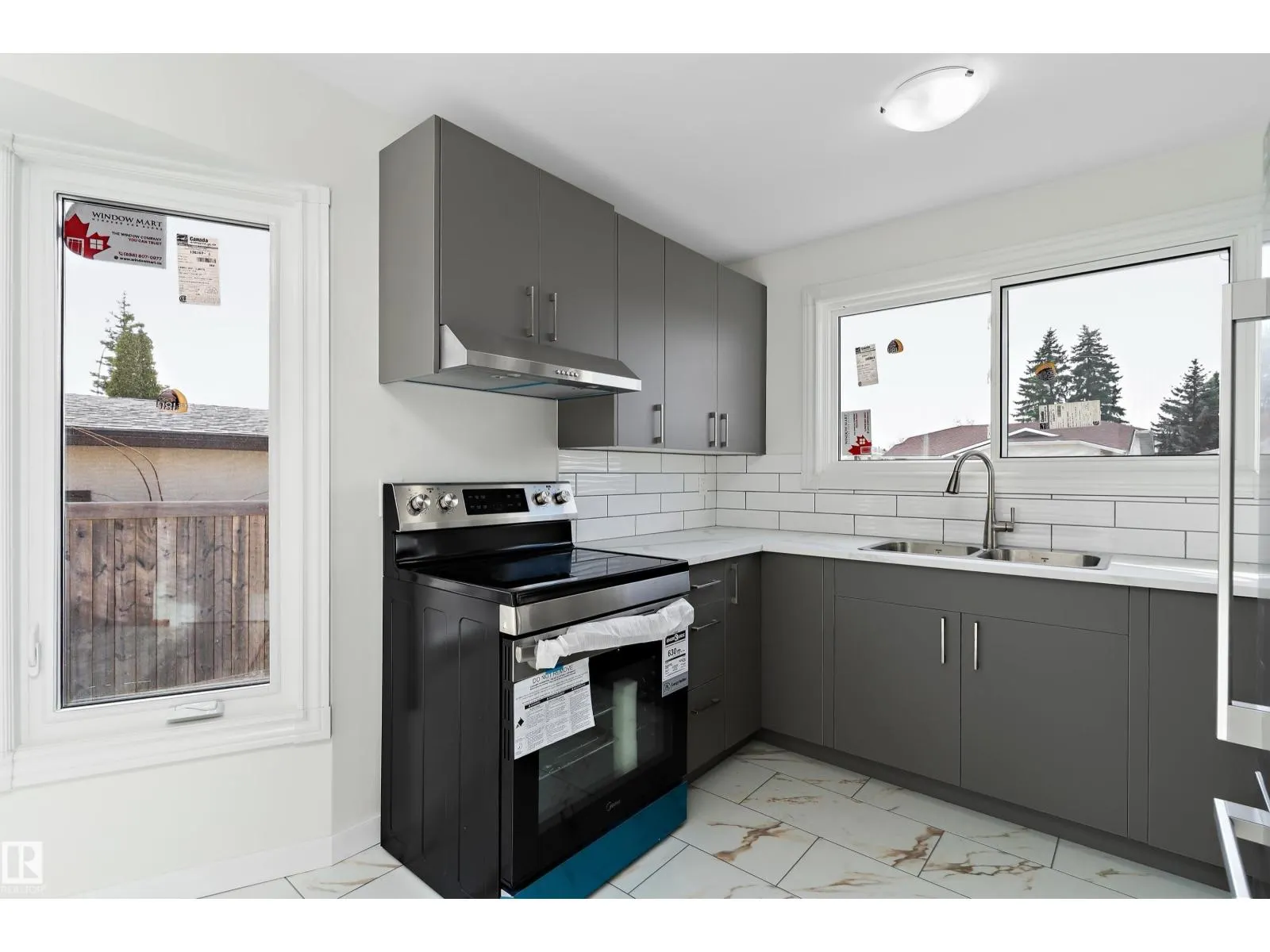156 DUNLUCE RD NW