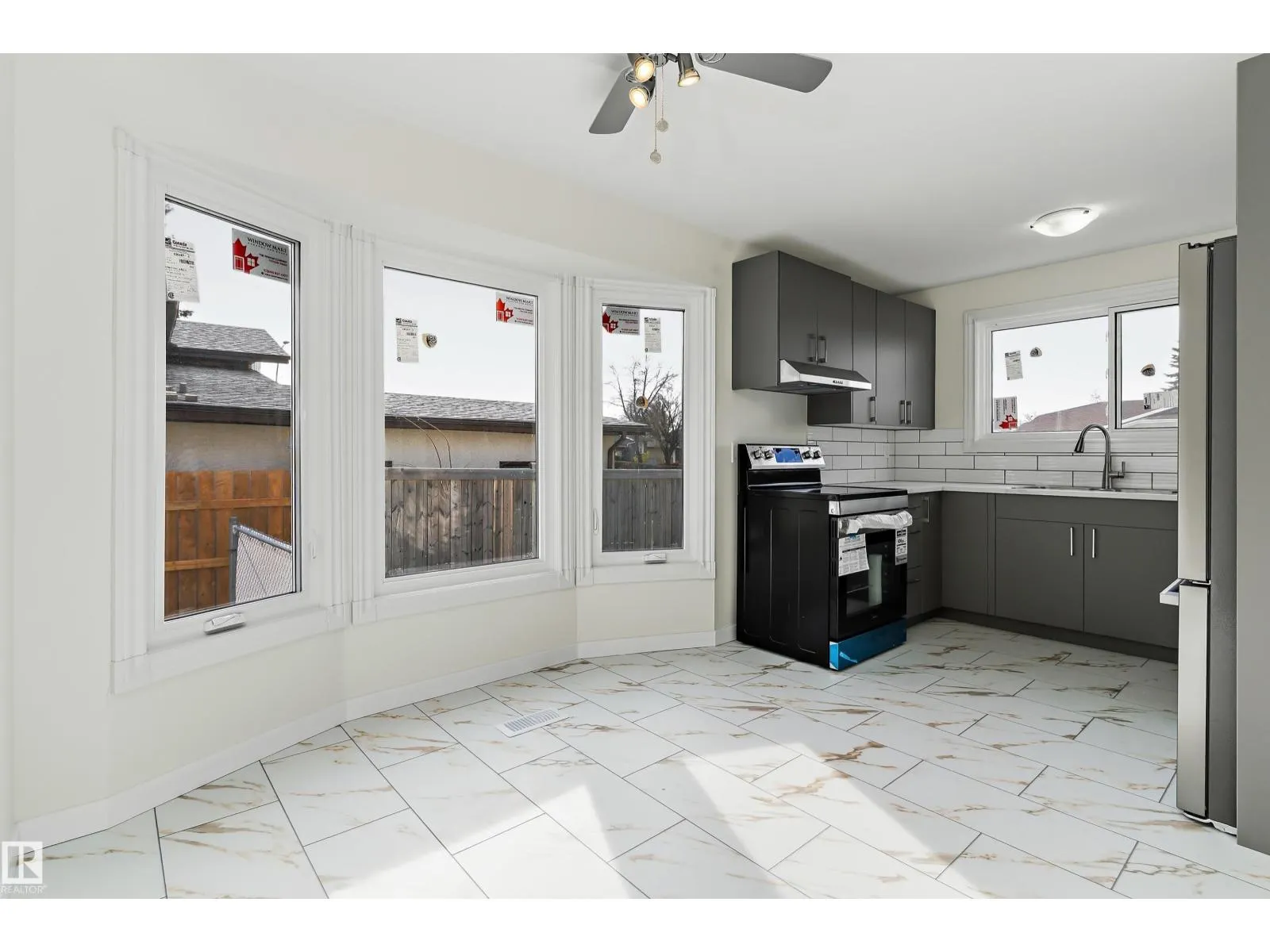 156 DUNLUCE RD NW