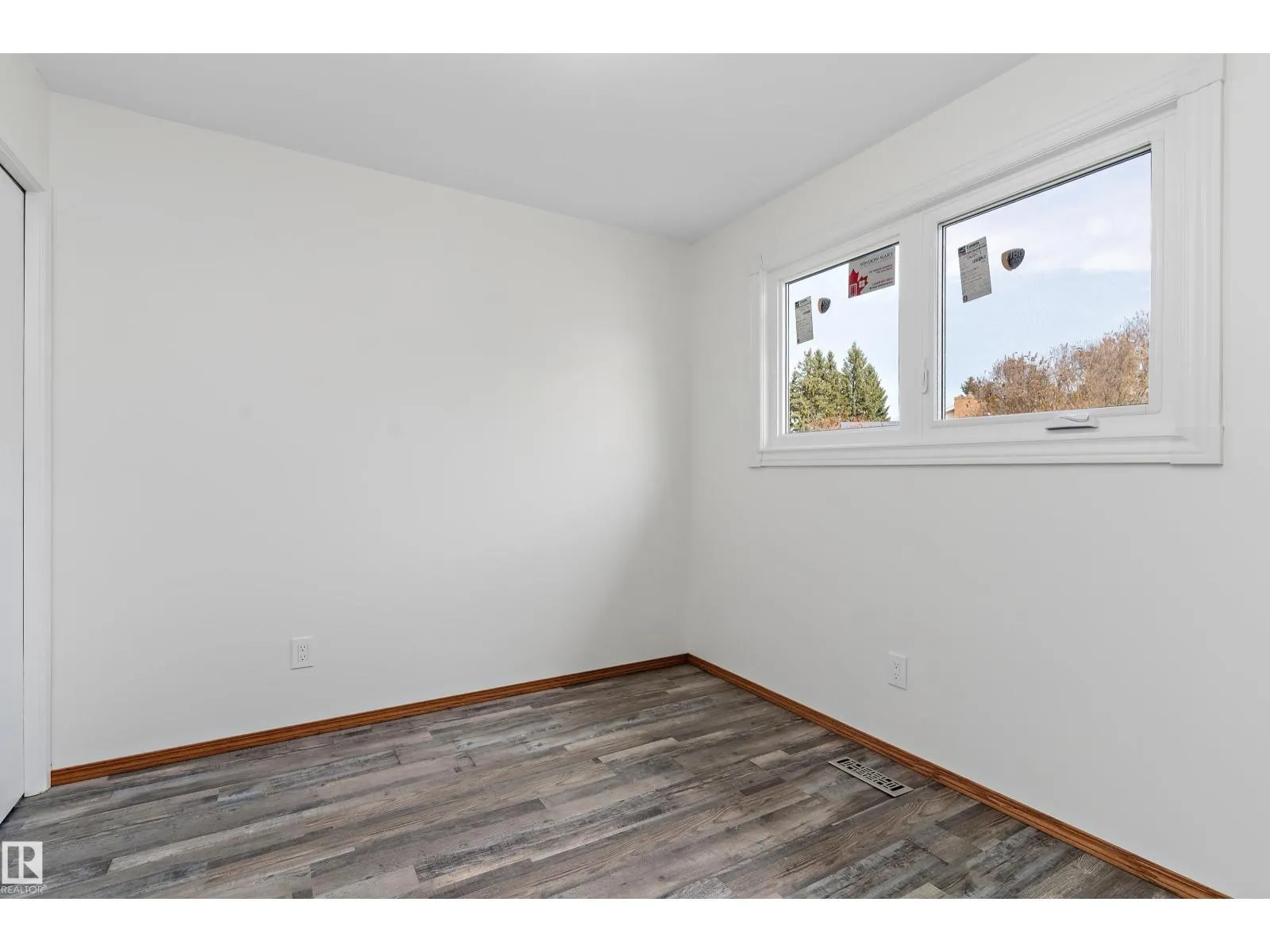 156 DUNLUCE RD NW