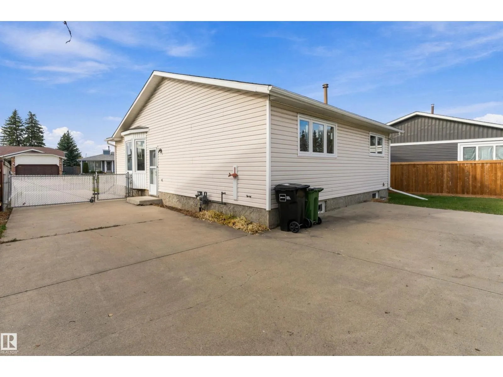 156 DUNLUCE RD NW