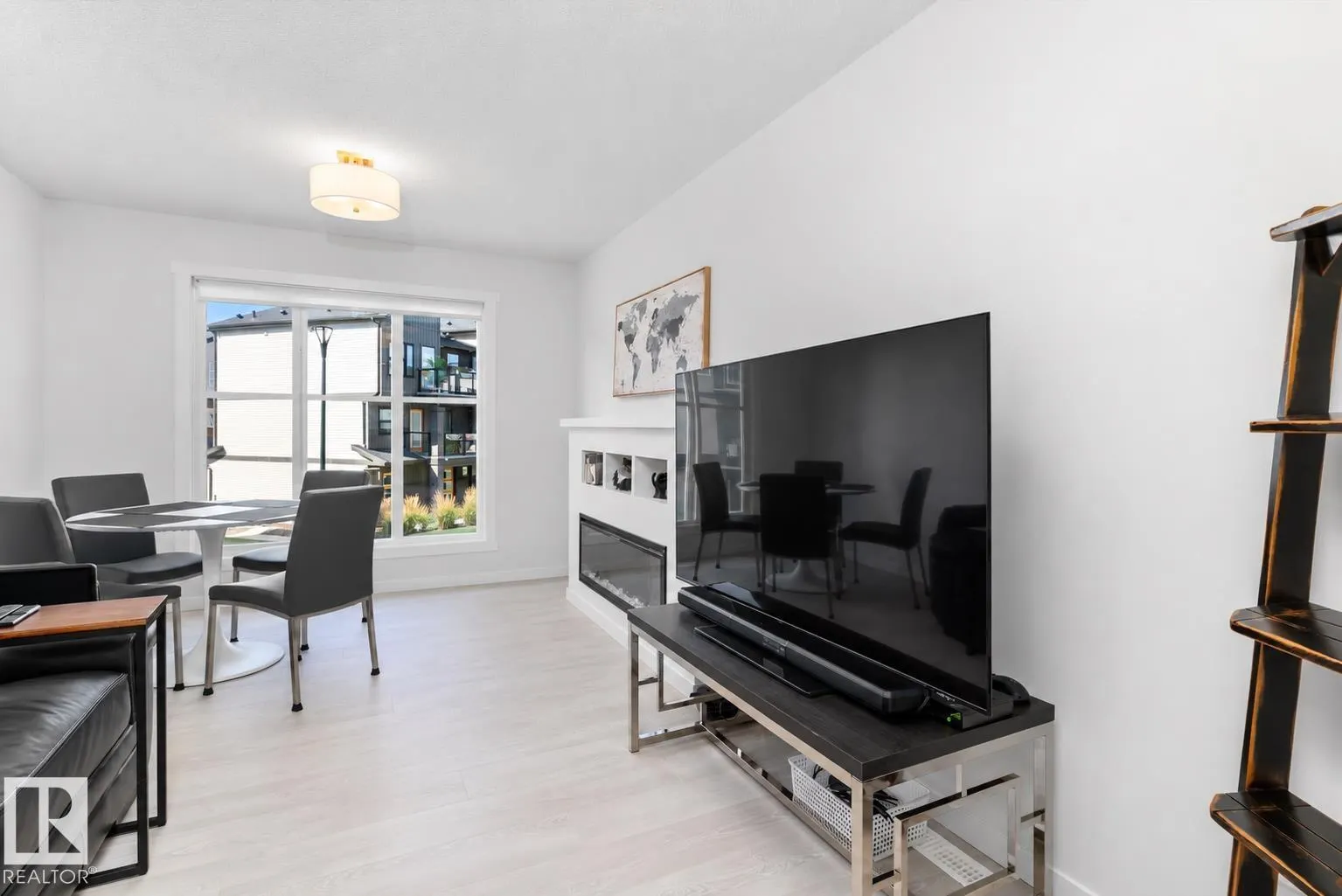 #31 1203 163 ST SW