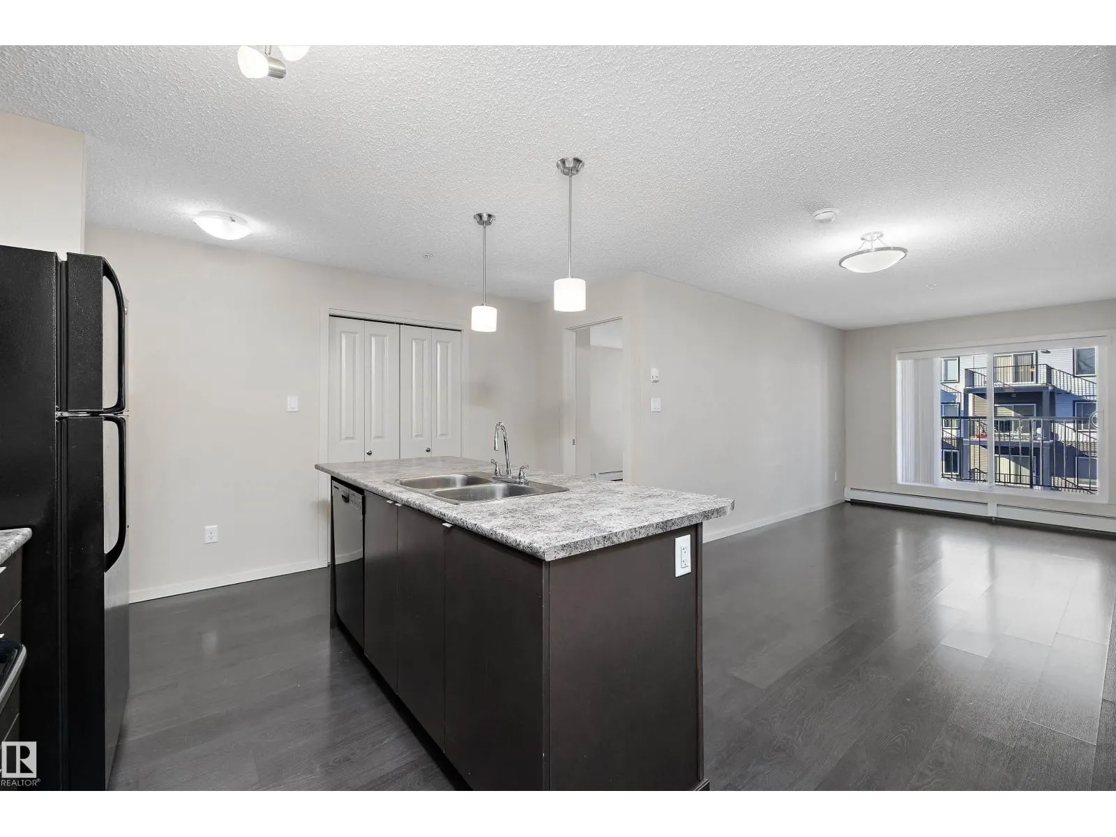 #317 340 WINDERMERE RD NW