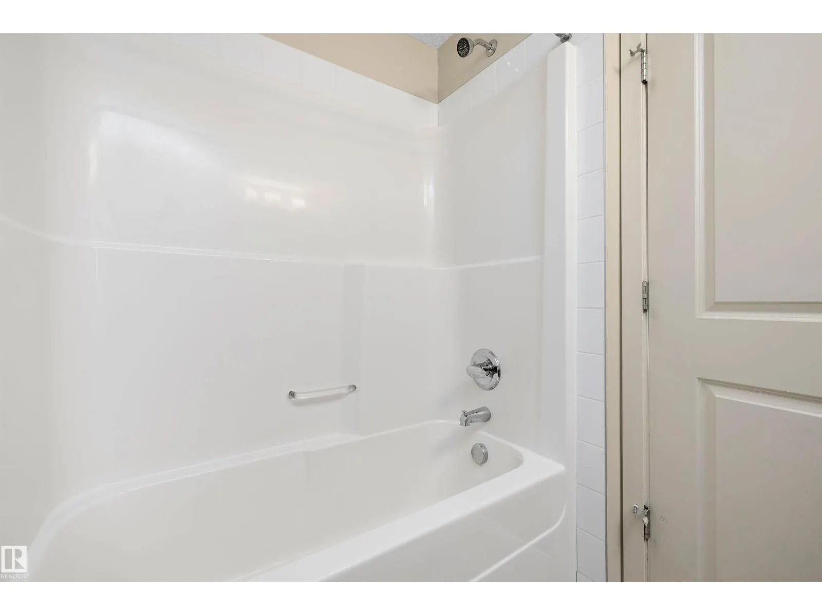 #317 340 WINDERMERE RD NW