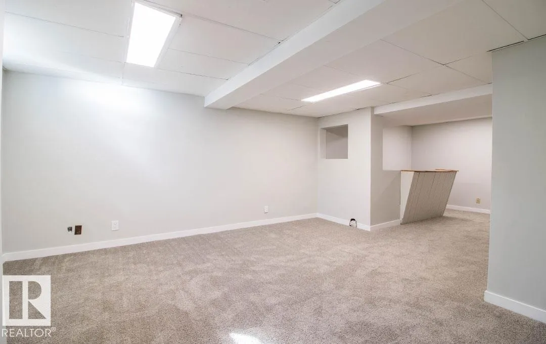 3129 139 AV NW