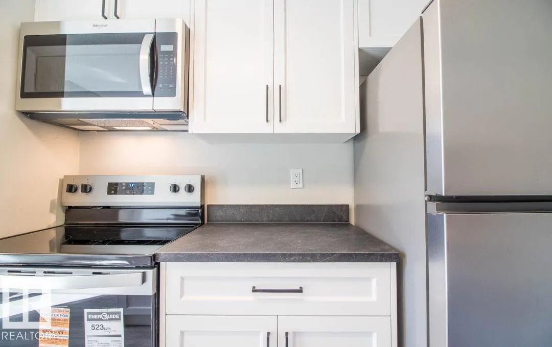 3129 139 AV NW