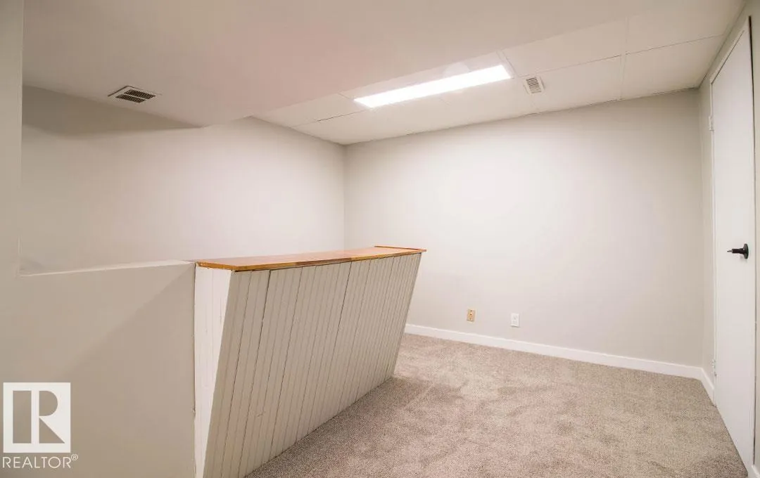 3129 139 AV NW