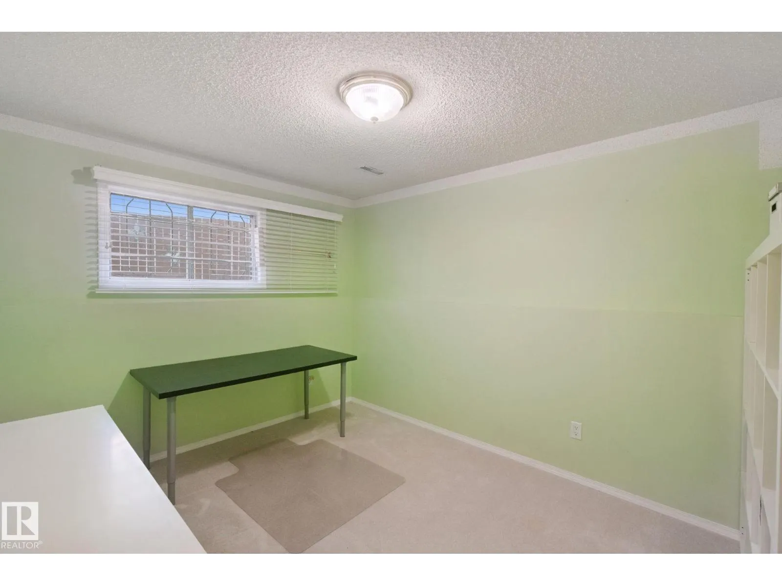 3355 145 AV NW