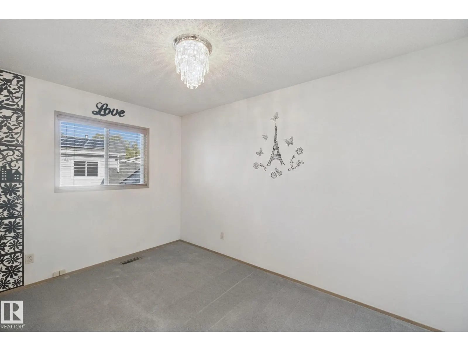 3355 145 AV NW