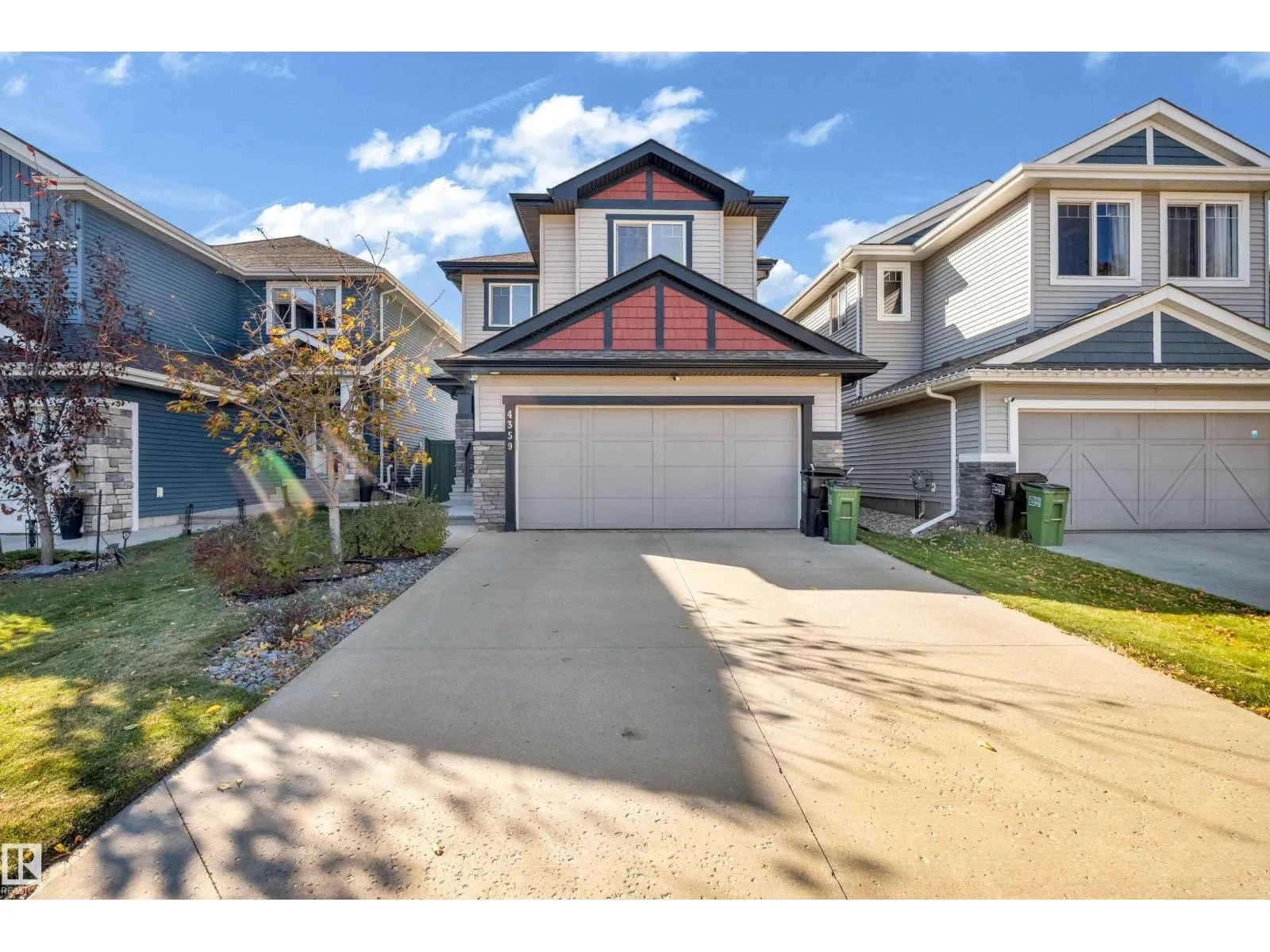 4359 126 AV NW
