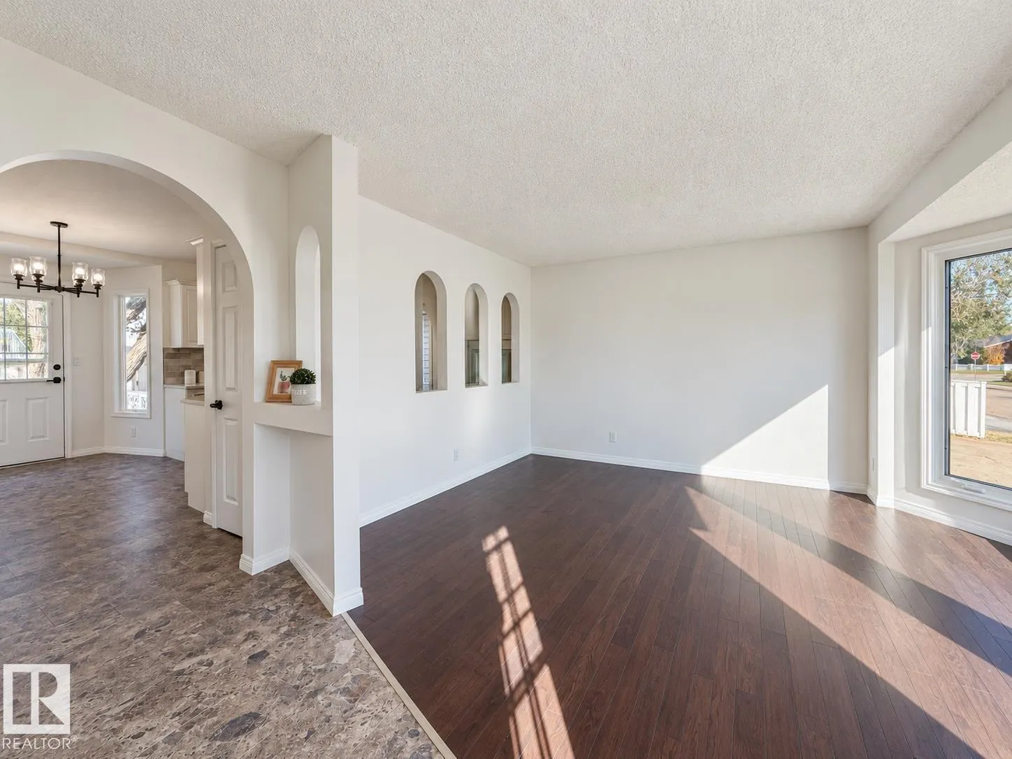 15024 22 ST NW