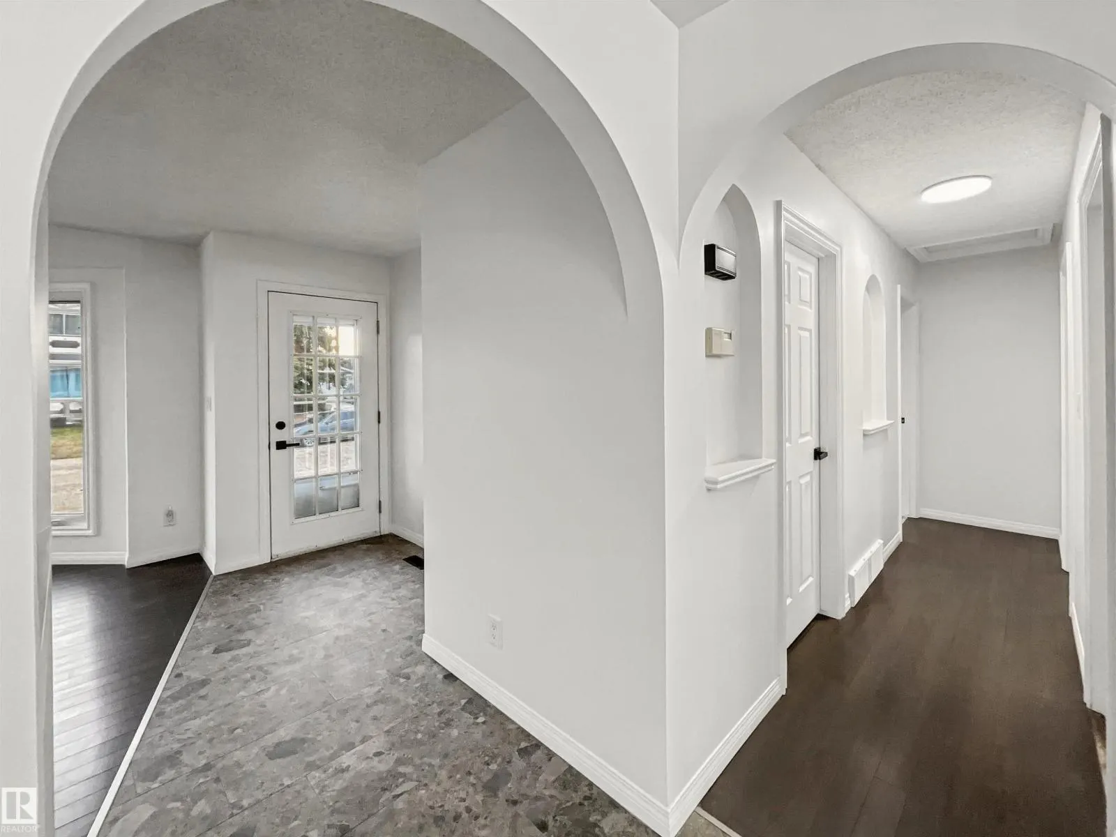 15024 22 ST NW
