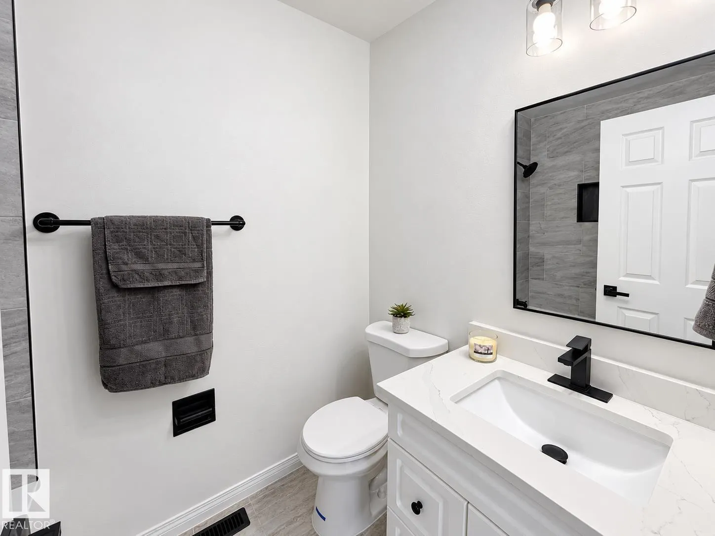 15024 22 ST NW