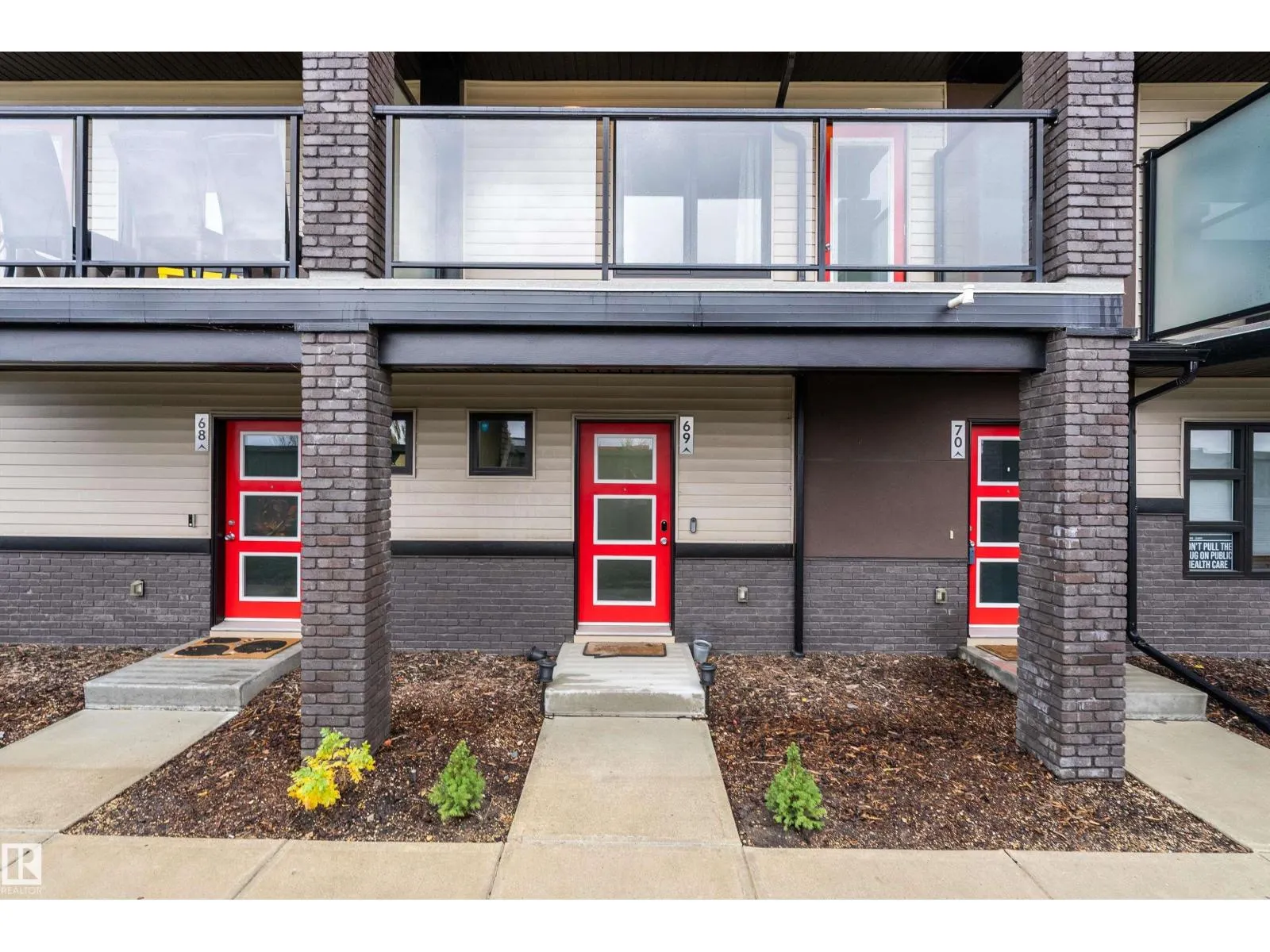 #69 1203 163 ST SW