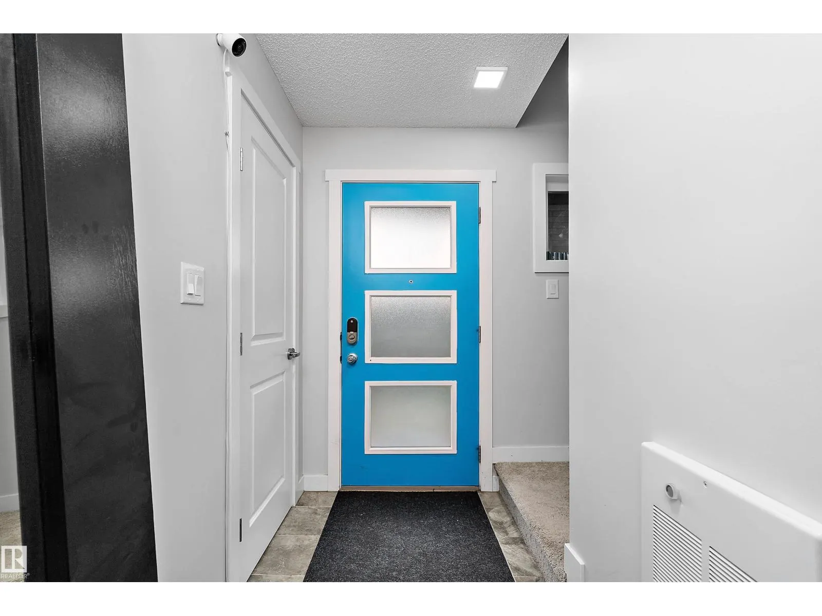 #69 1203 163 ST SW