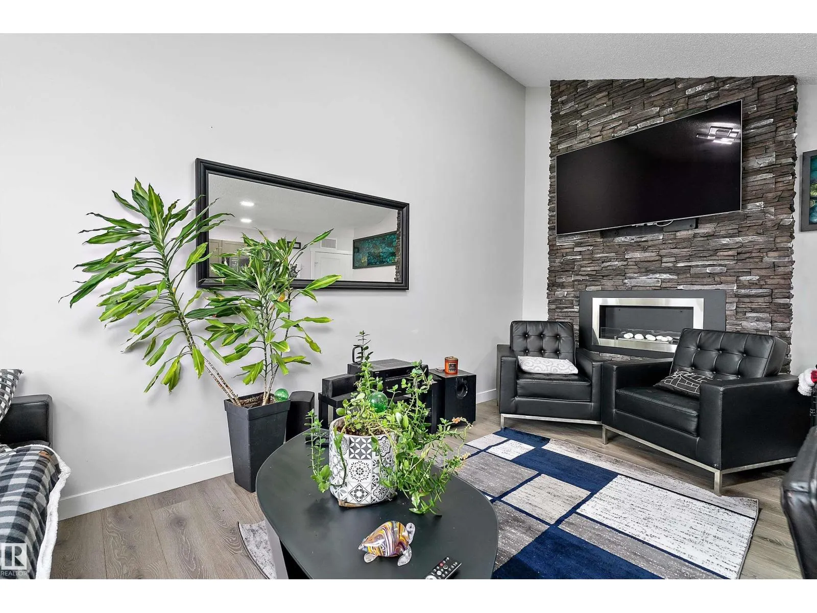 #69 1203 163 ST SW