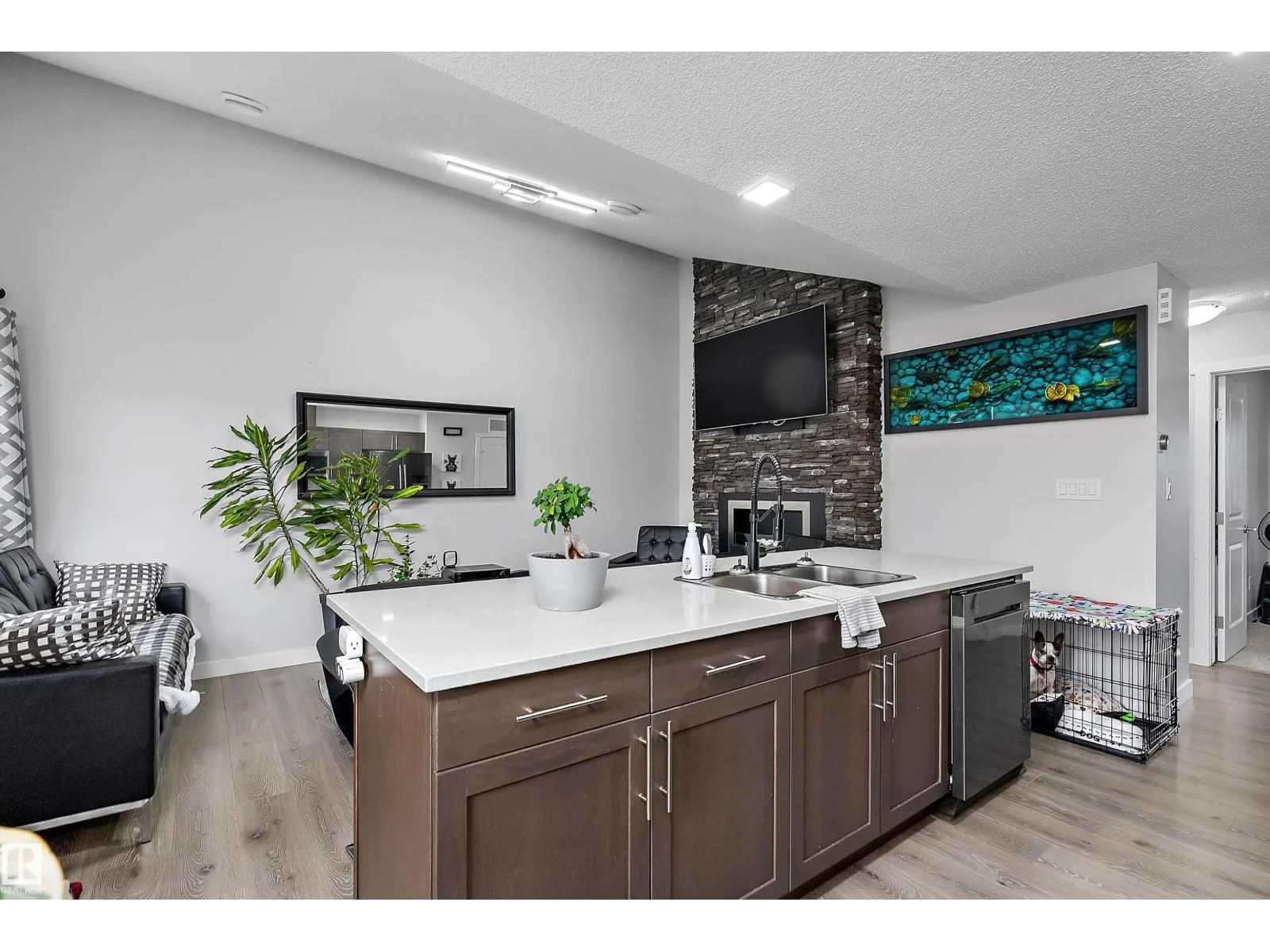 #69 1203 163 ST SW