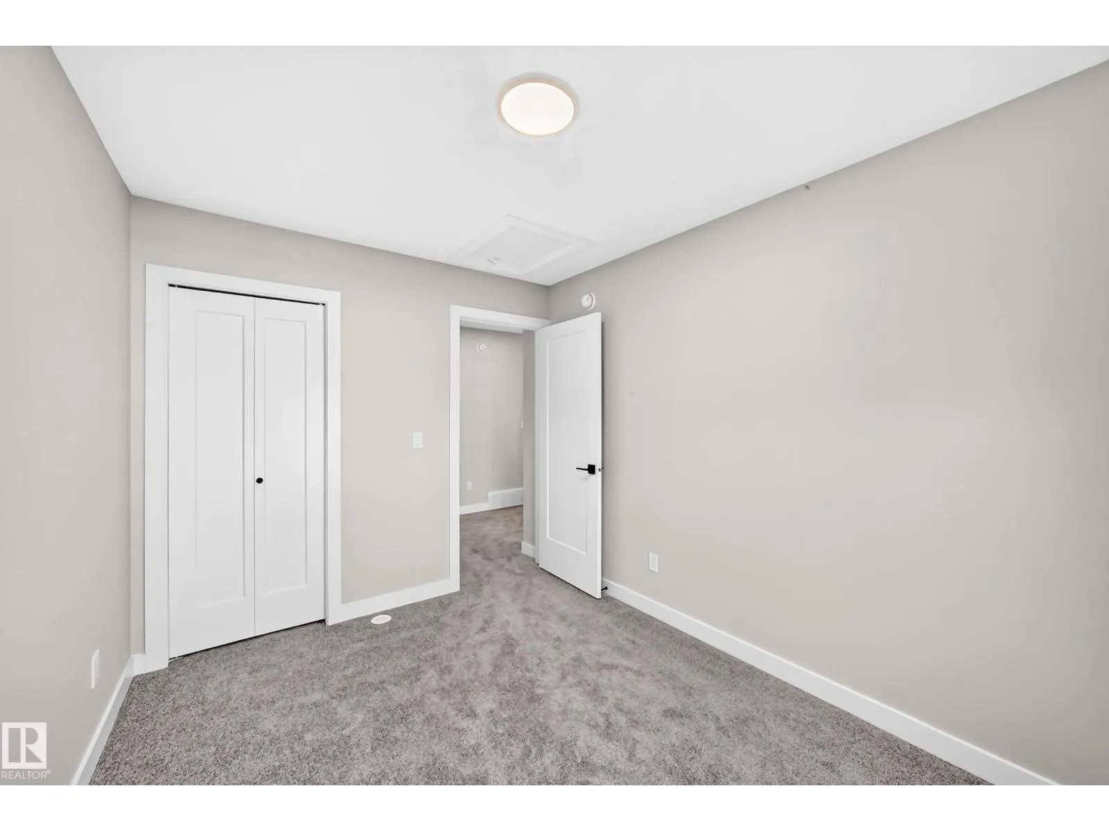 #1 11910 35 AV SW