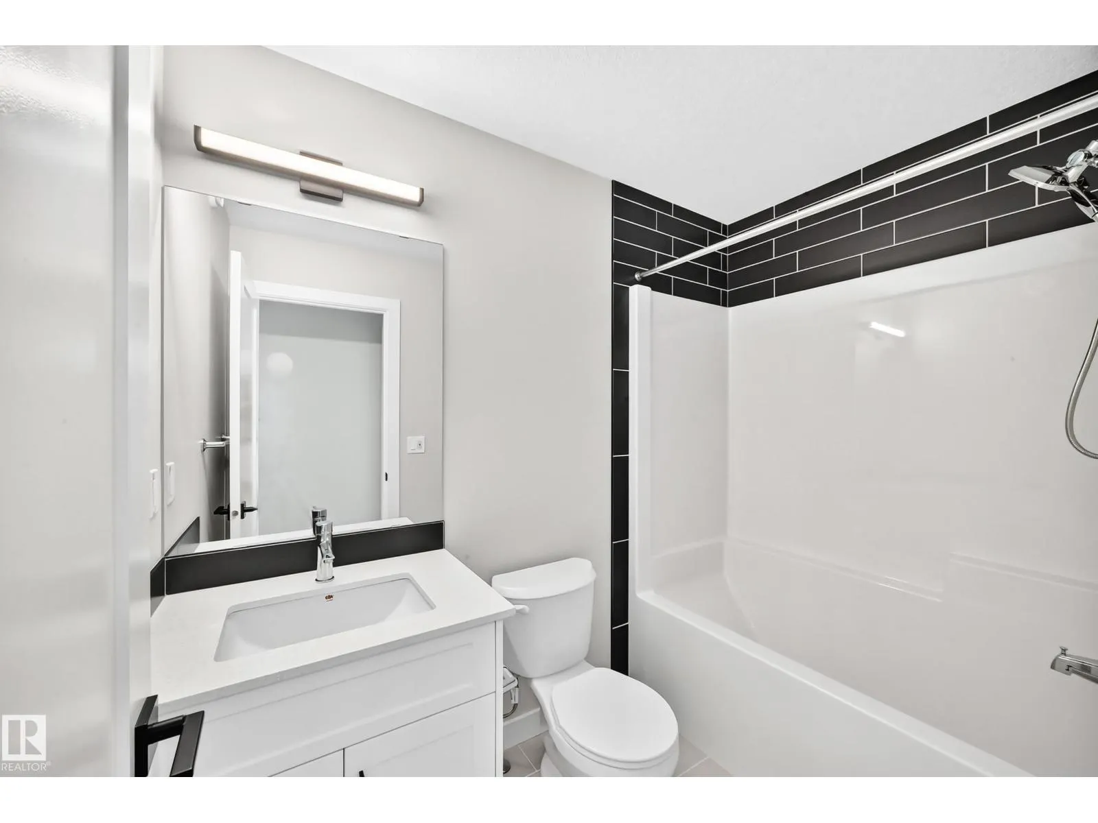 #1 11910 35 AV SW