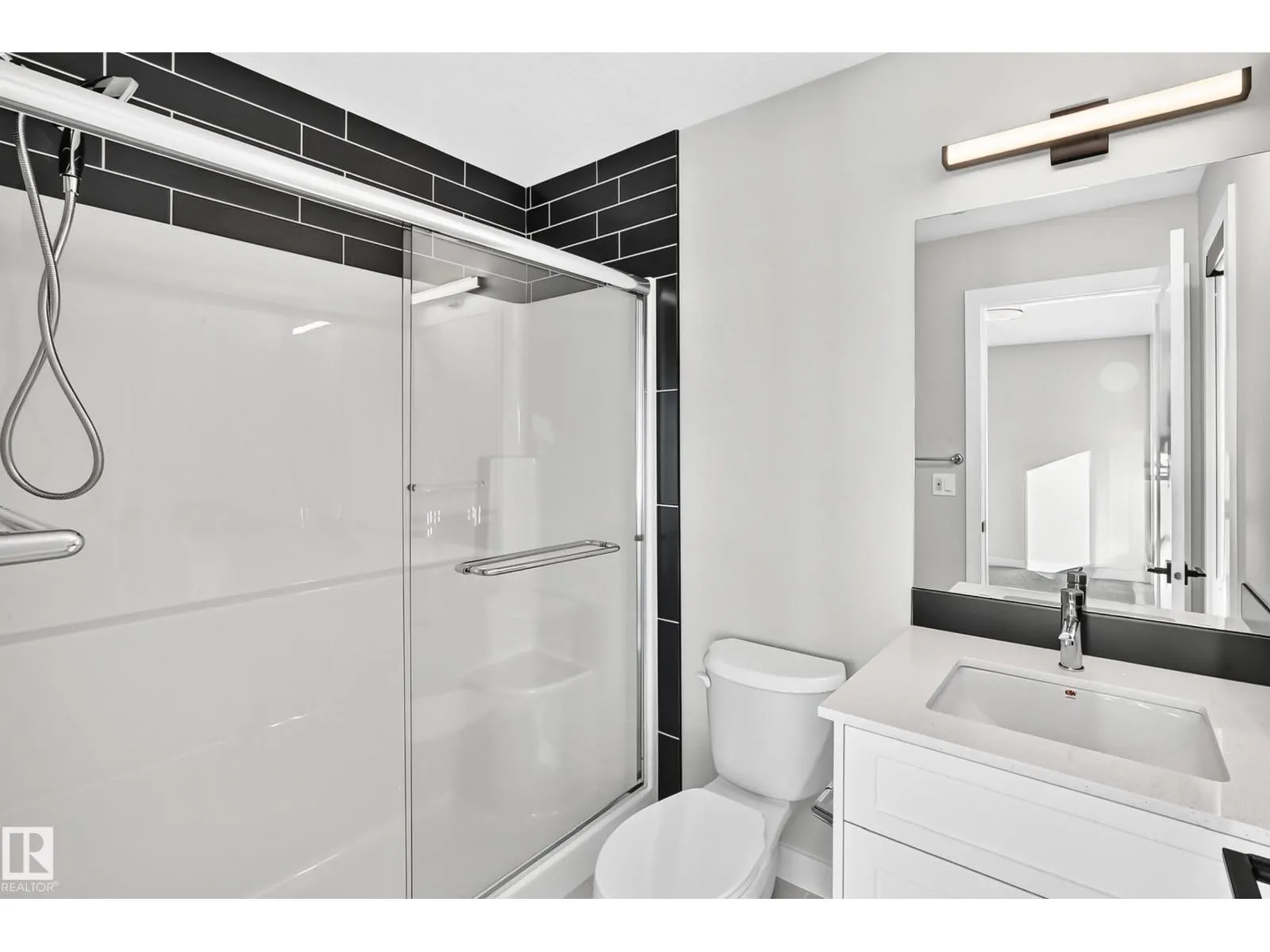 #1 11910 35 AV SW