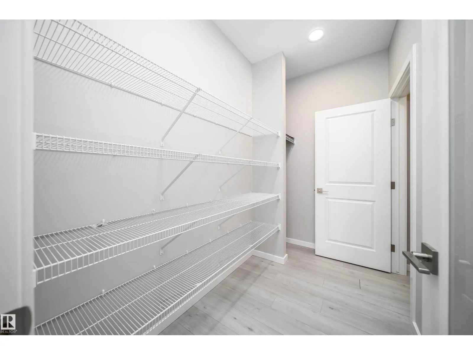3468 Kulay GR SW SW