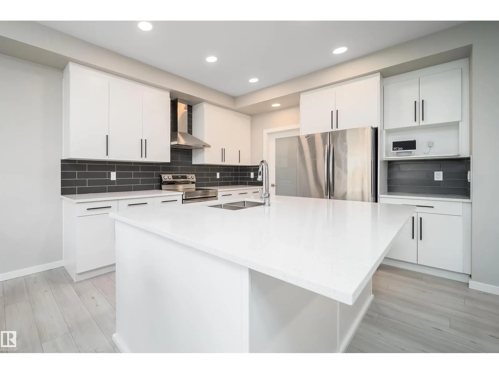 3468 Kulay GR SW SW