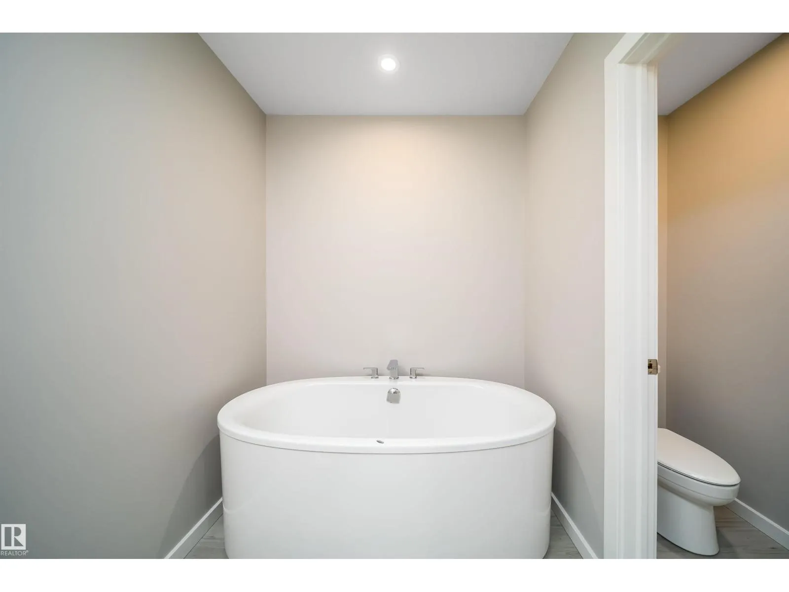 3468 Kulay GR SW SW