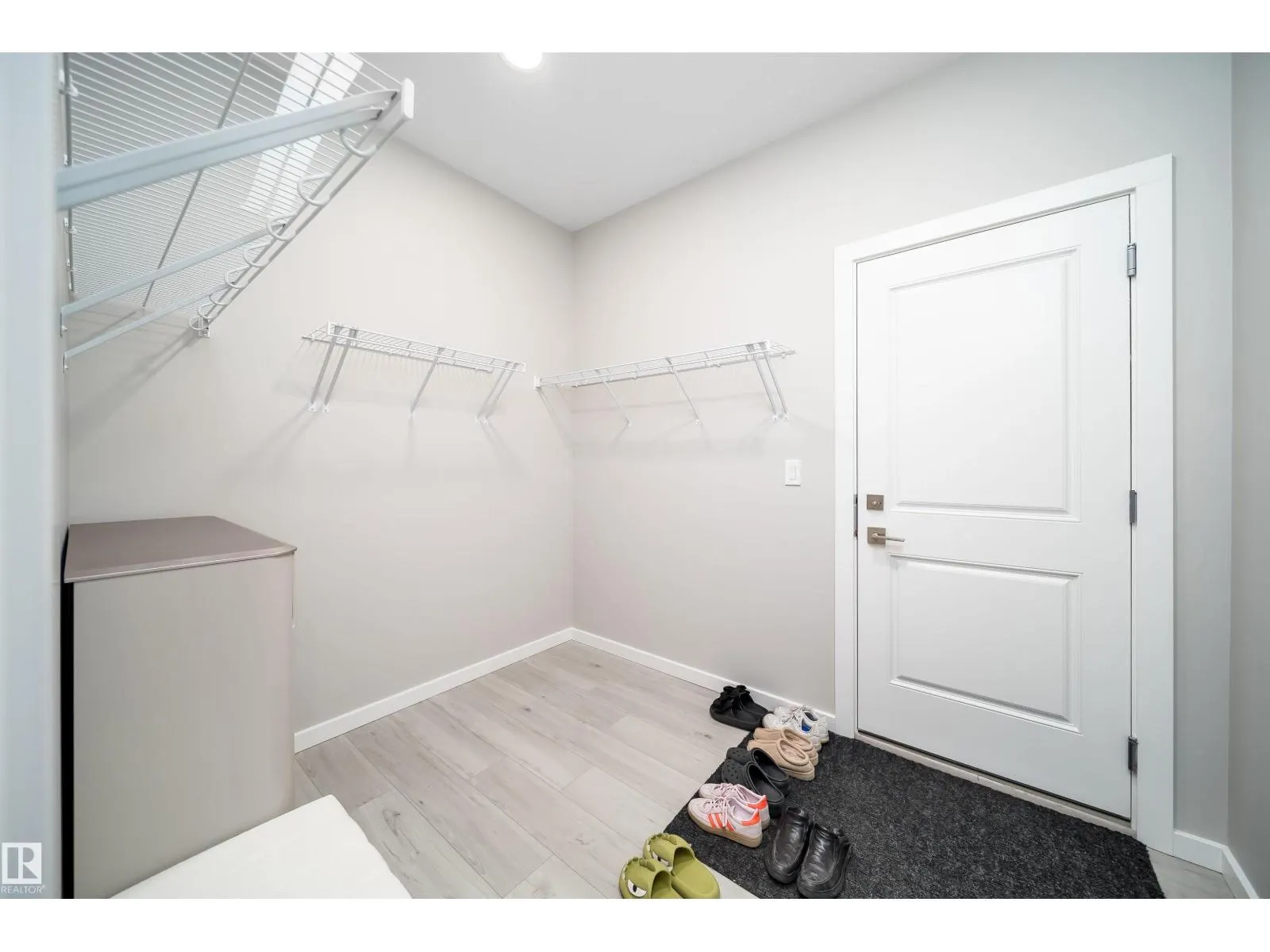3468 Kulay GR SW SW